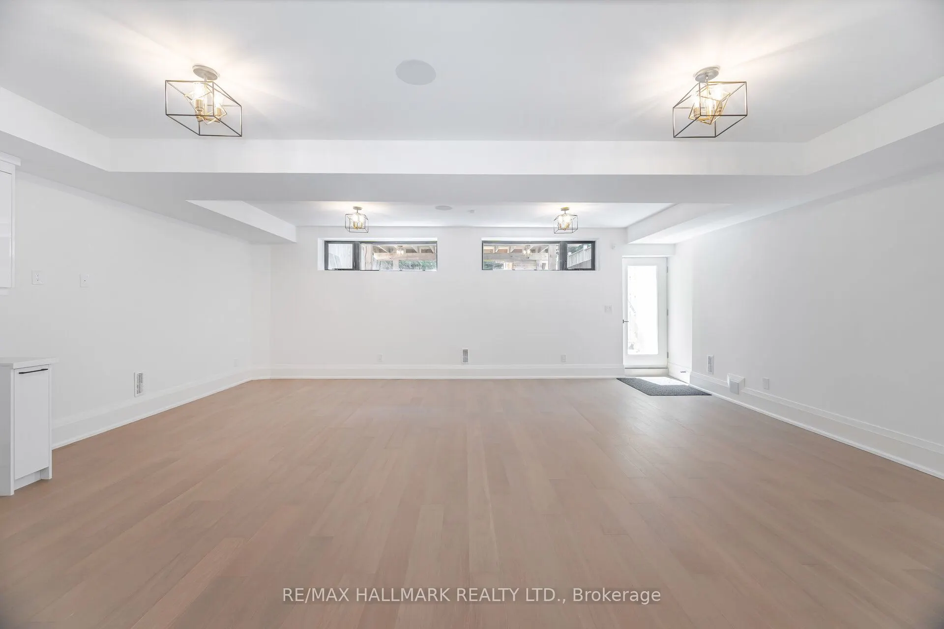 78 South Kingsway