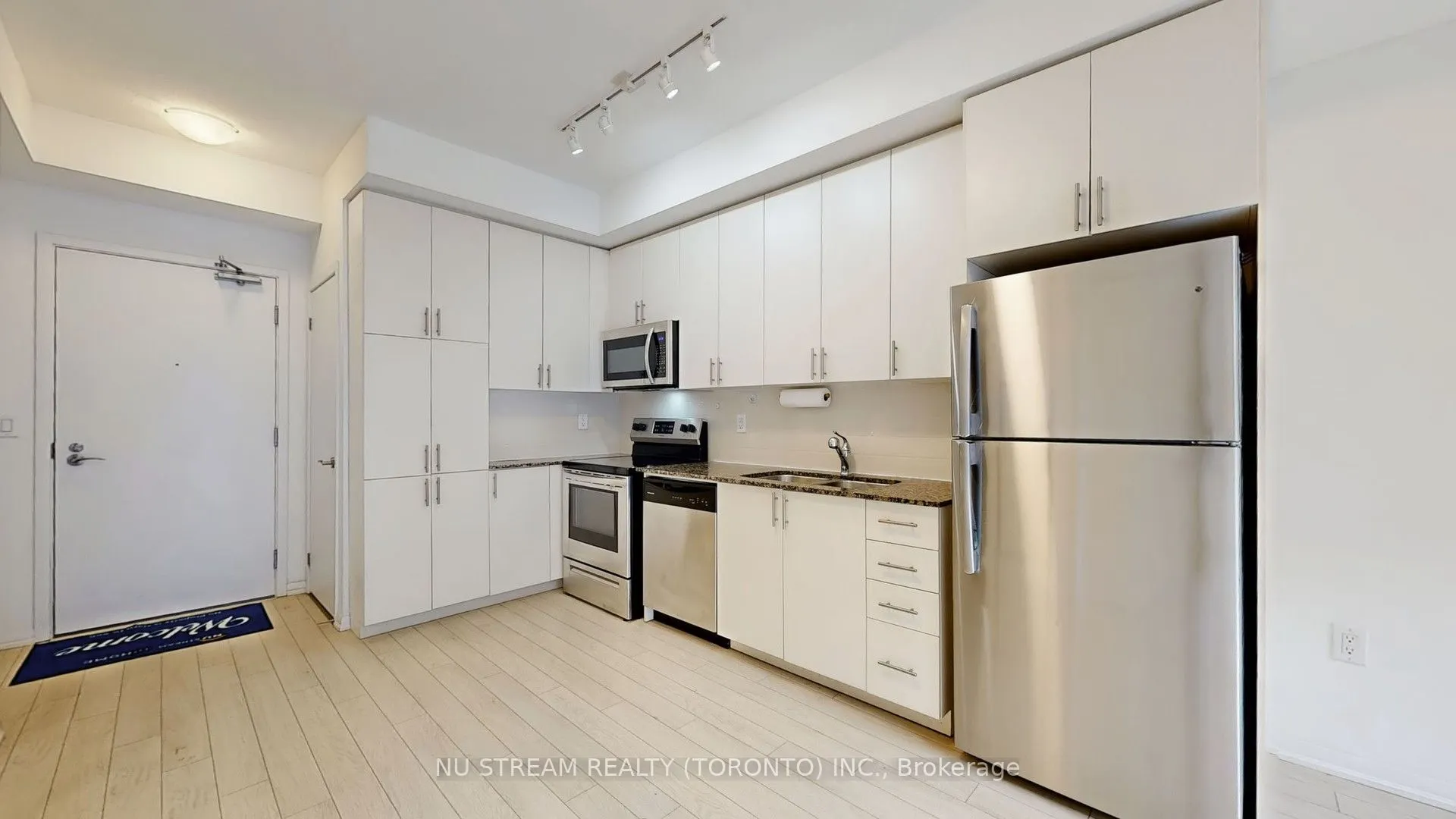 3091 Dufferin Street #613