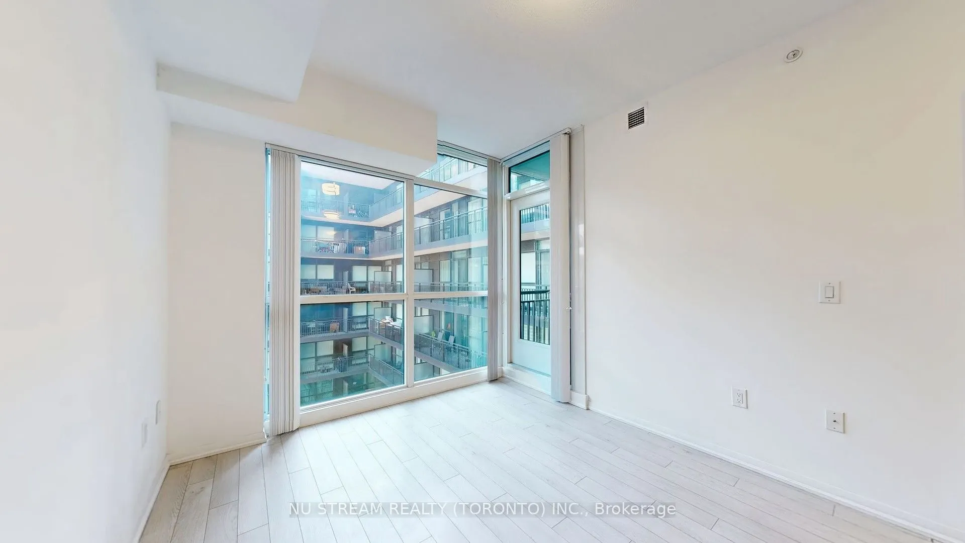 3091 Dufferin Street #613