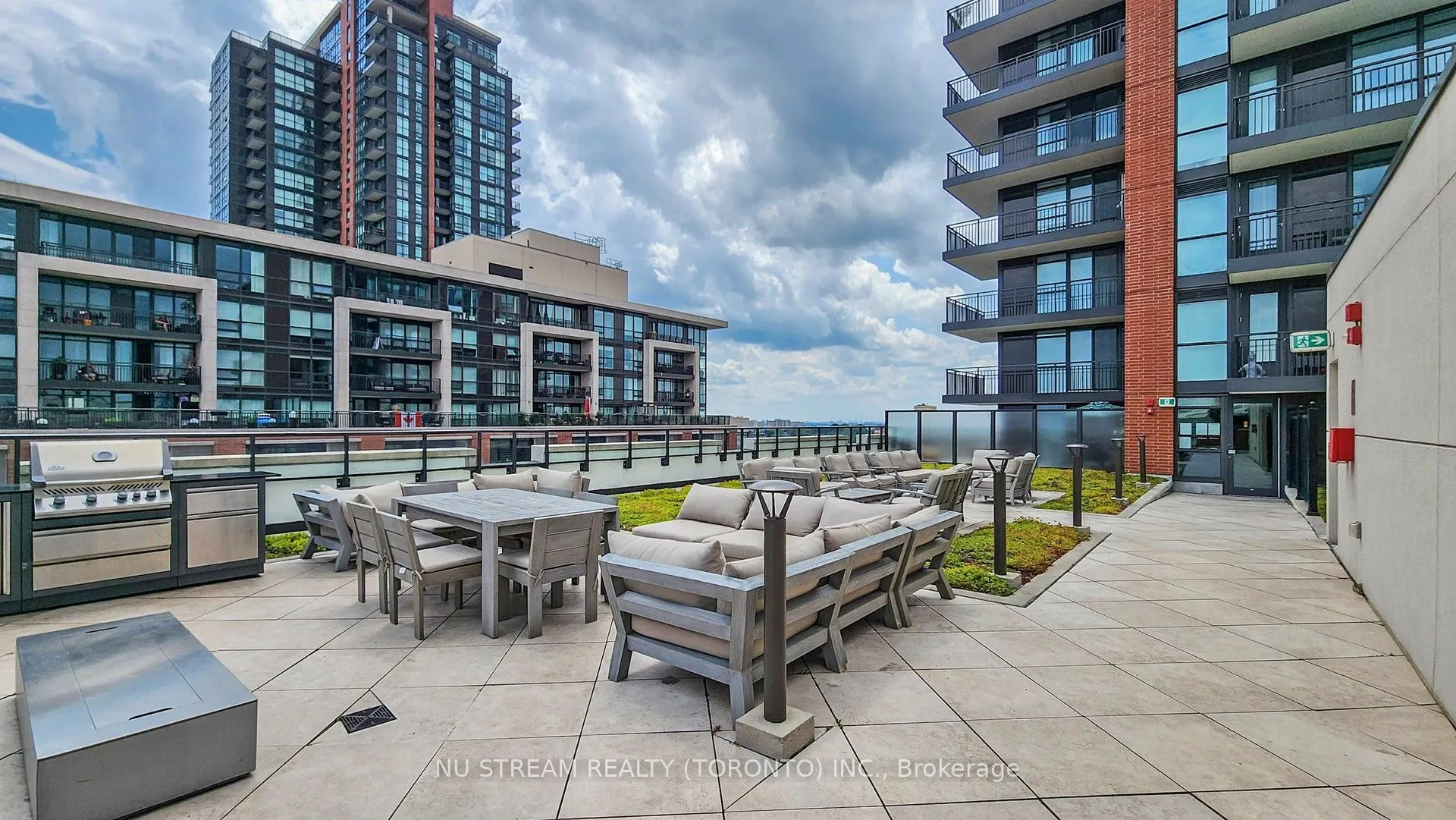 3091 Dufferin Street #613