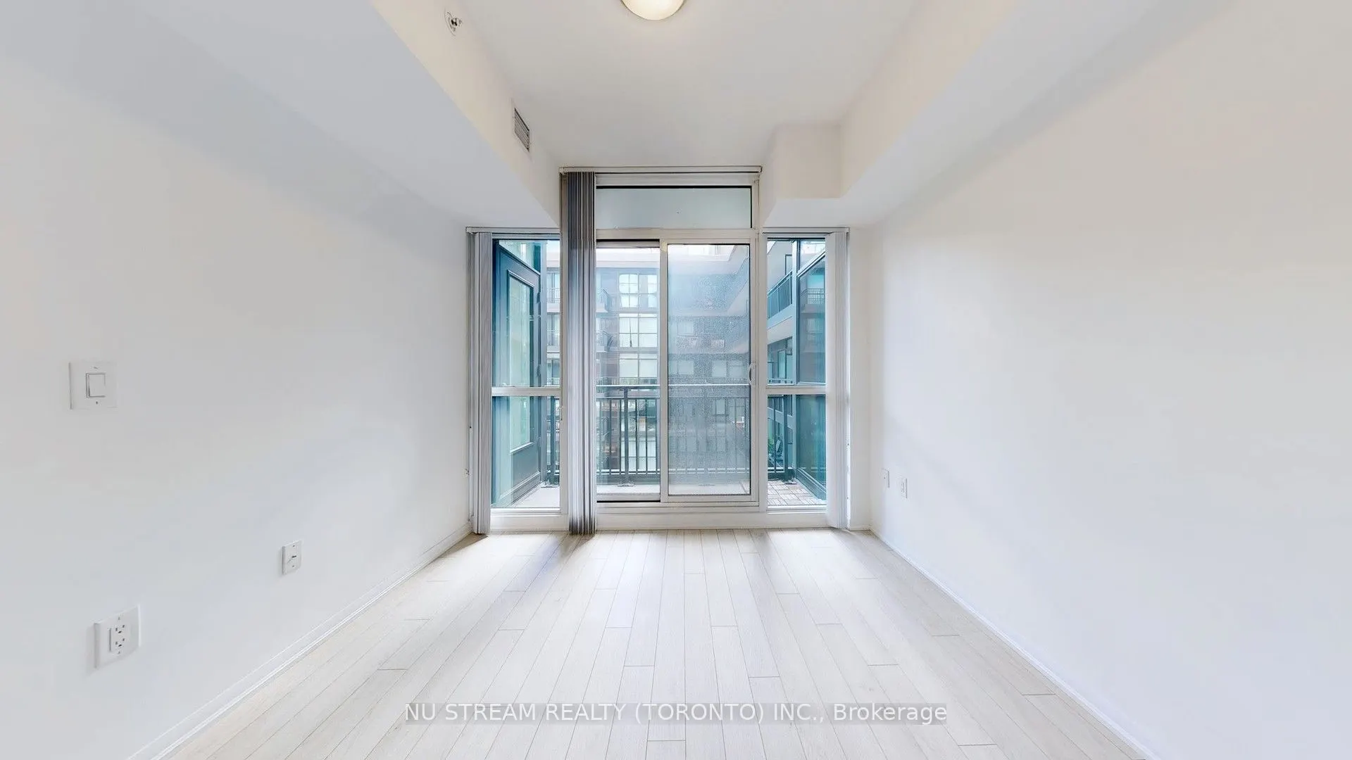 3091 Dufferin Street #613