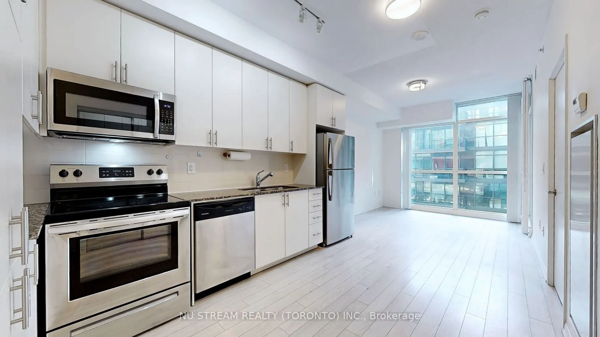 3091 Dufferin Street #613