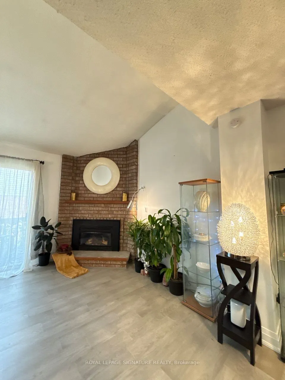 5020 Delaware Drive #25