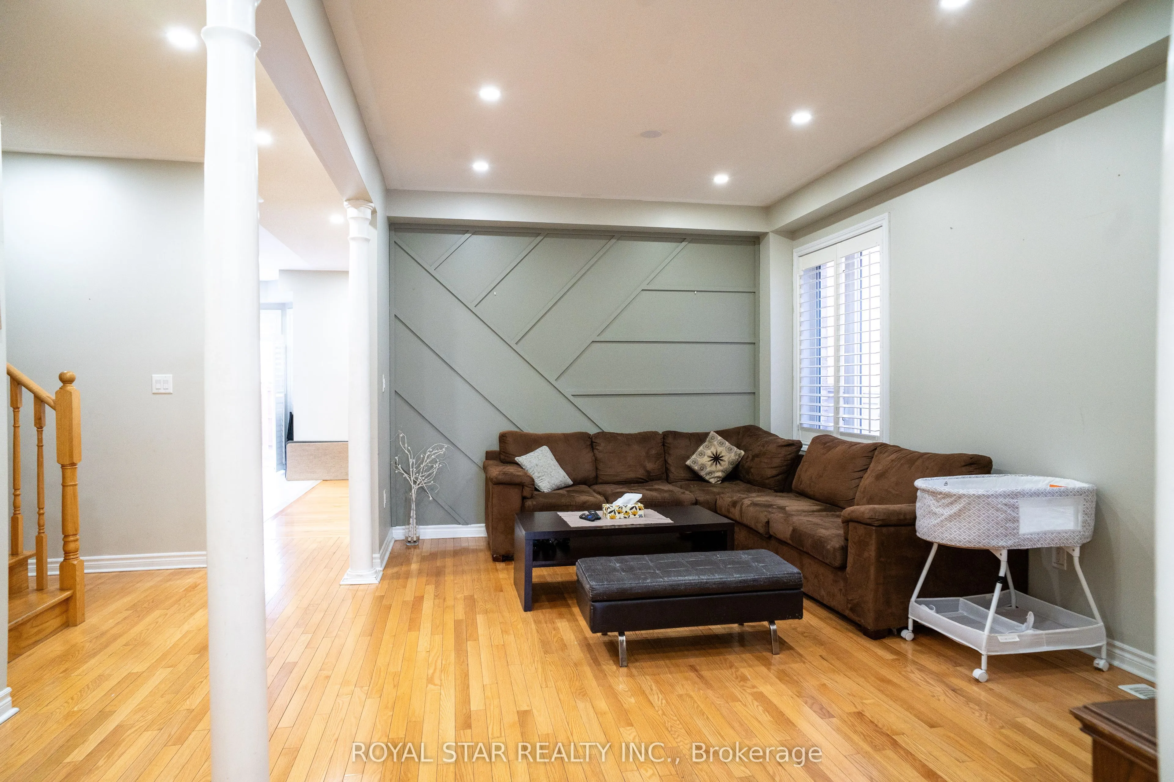 80 Summitgreen Crescent