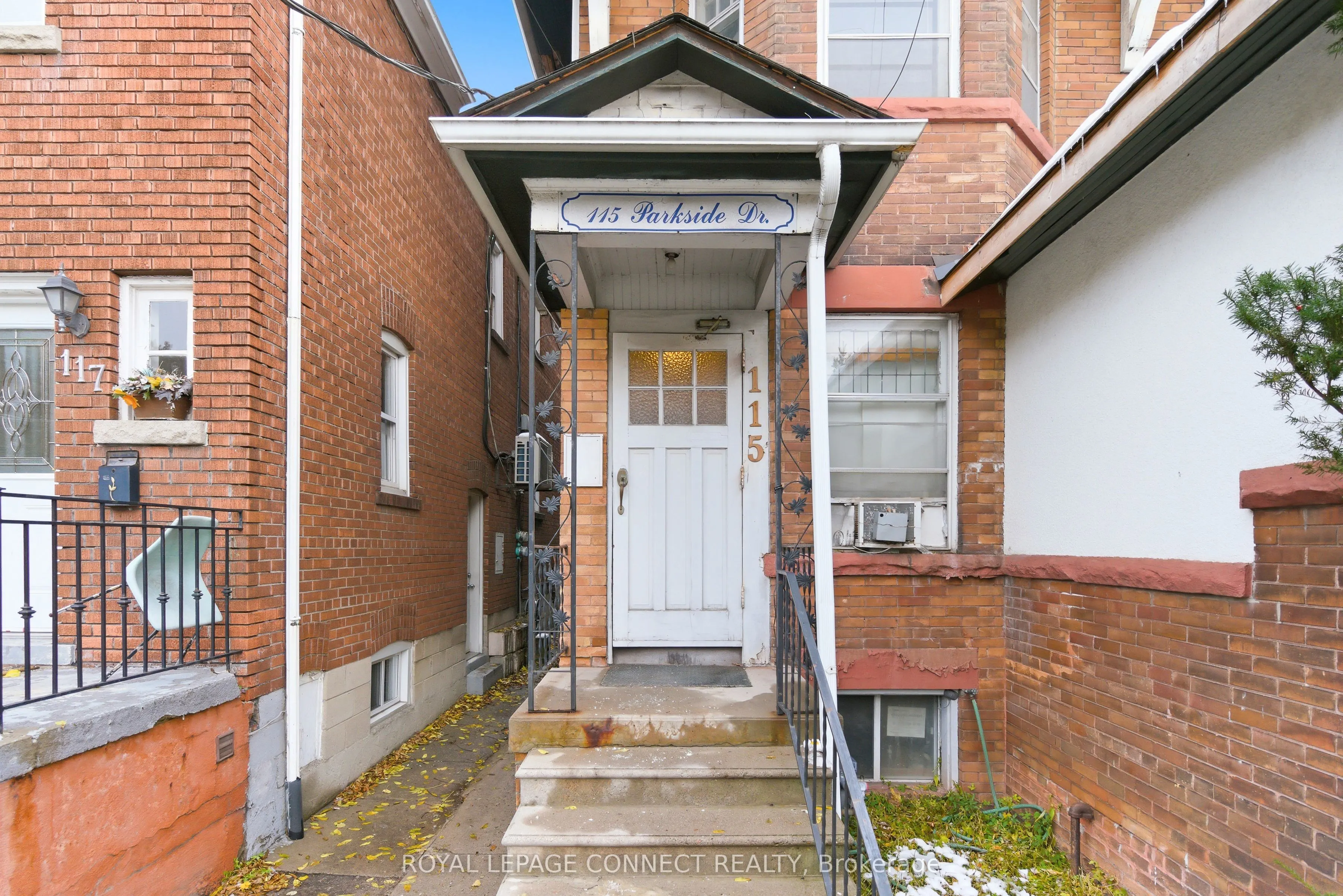 115 Parkside Drive