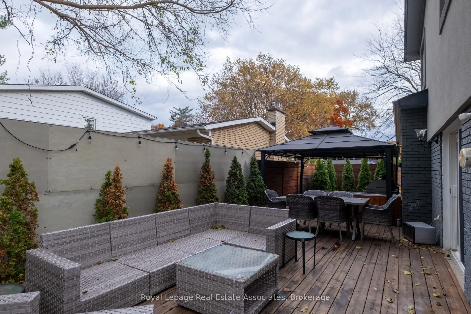134 Fairwood Place W