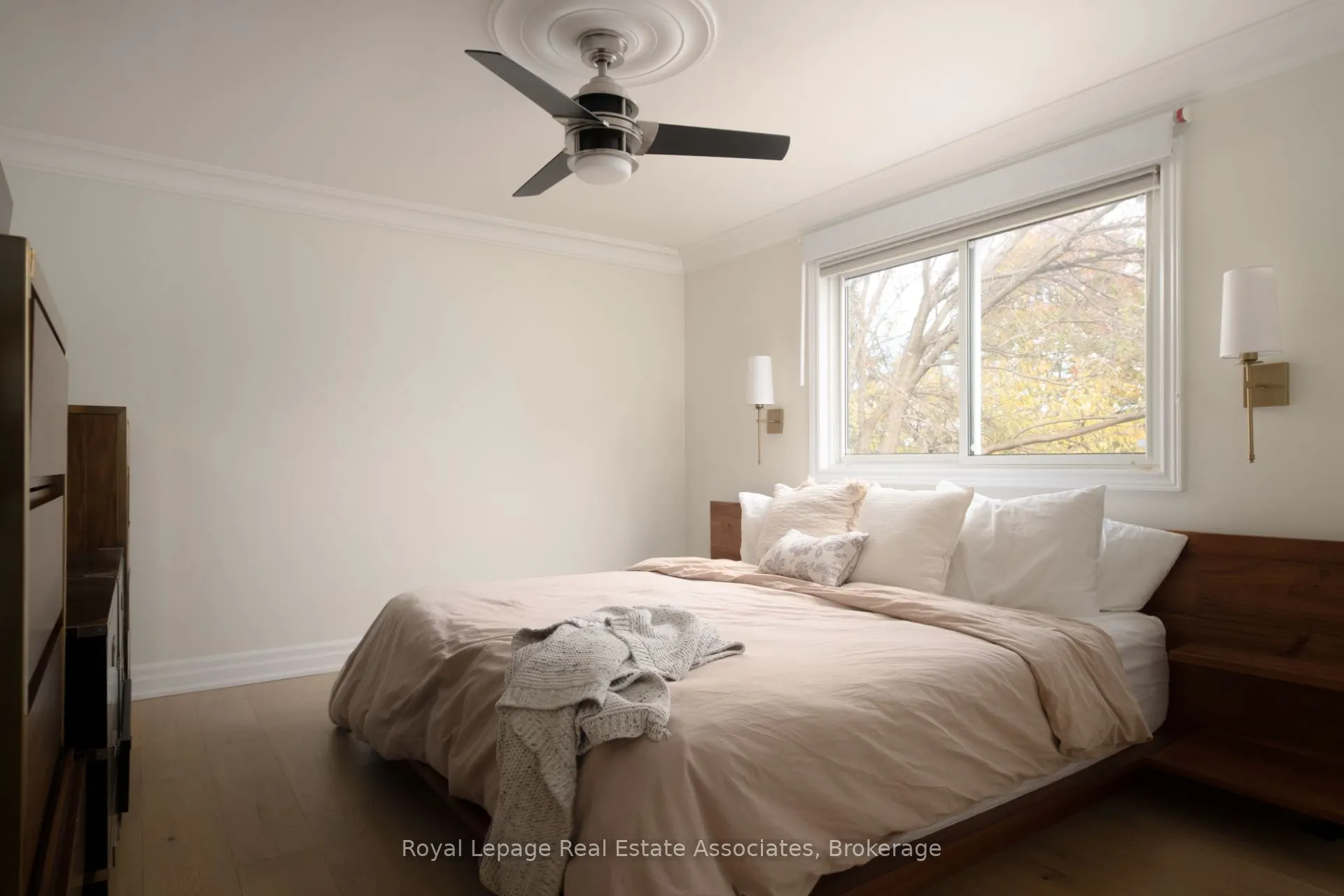 134 Fairwood Place W