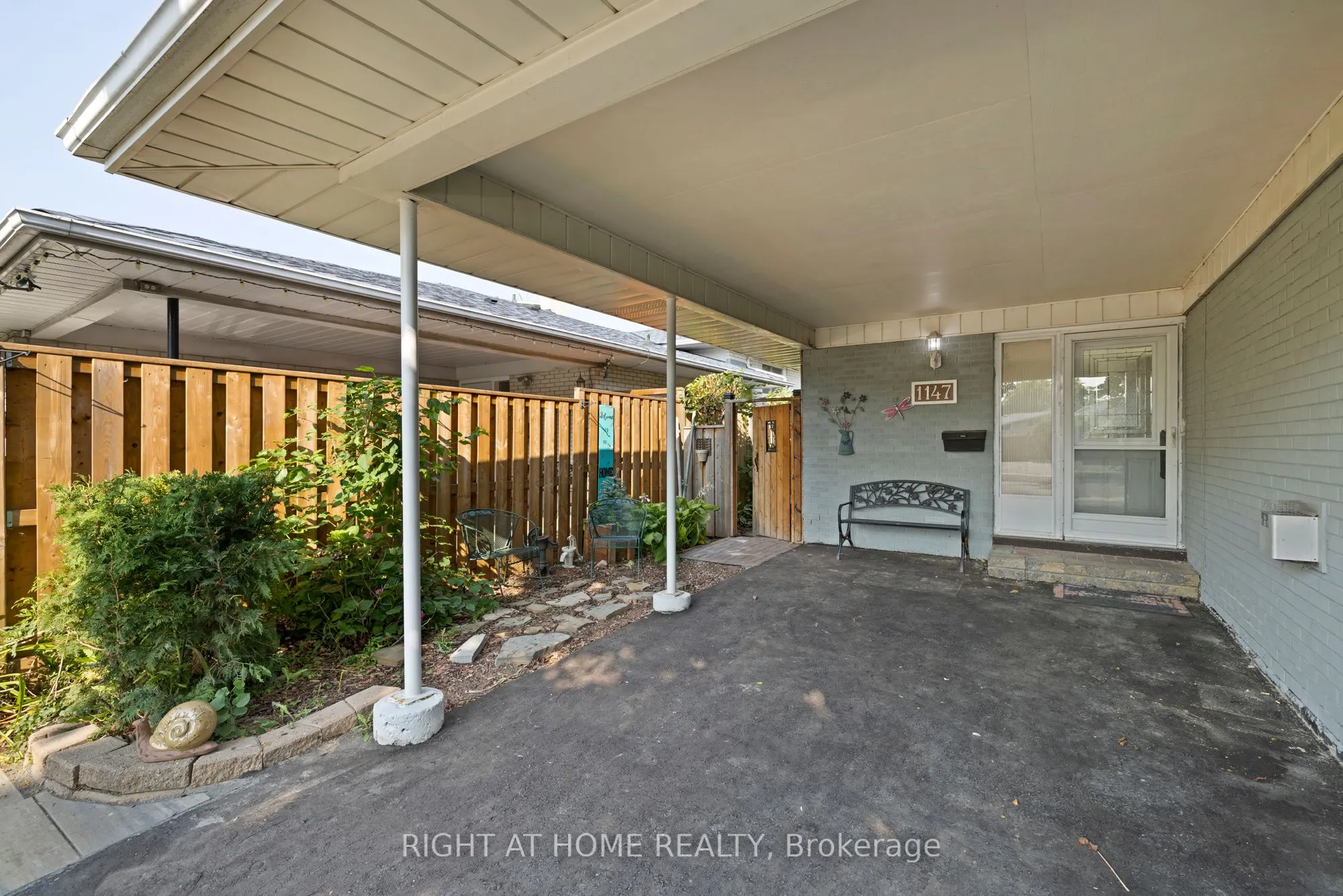 1147 Saturnia Crescent