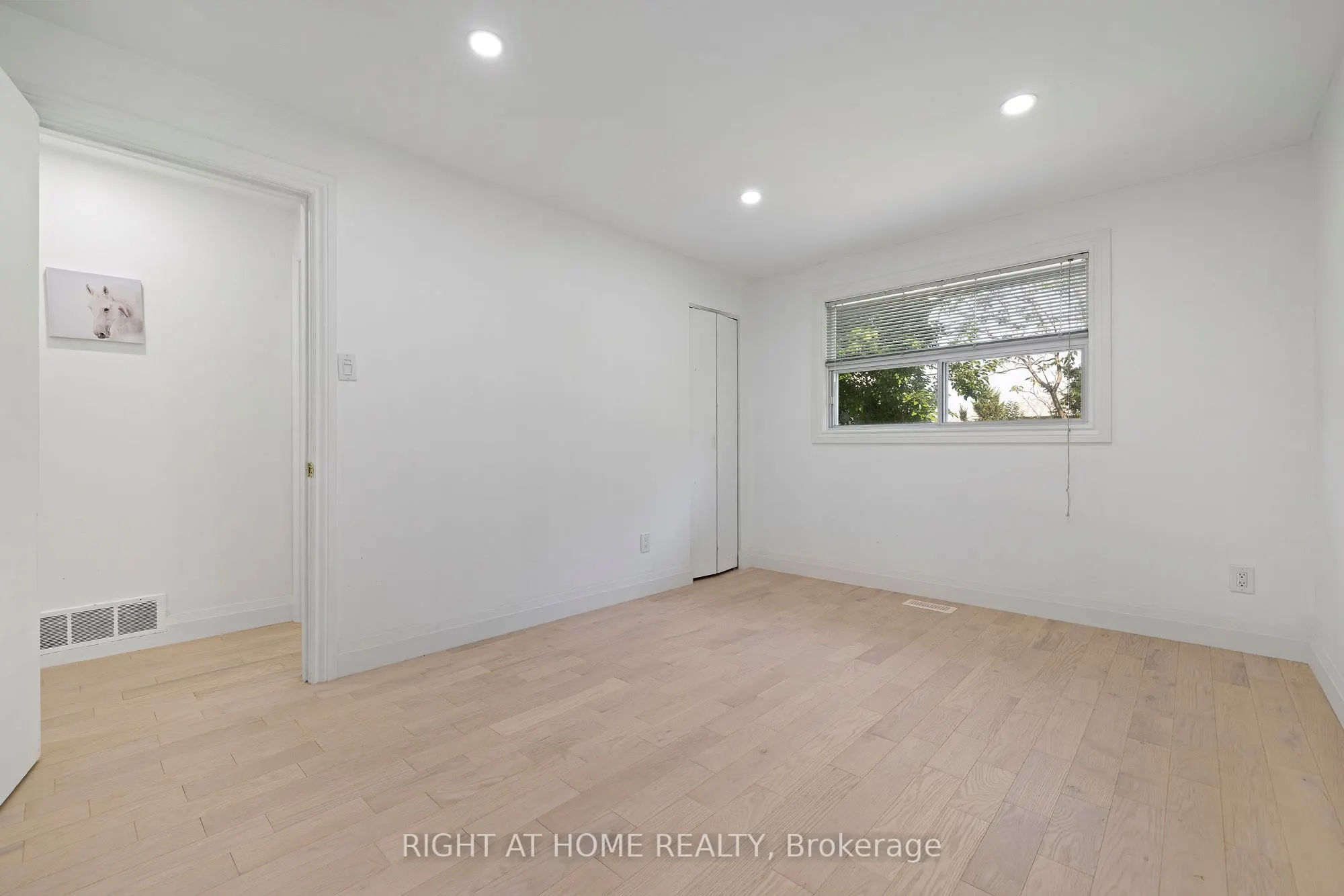 1147 Saturnia Crescent