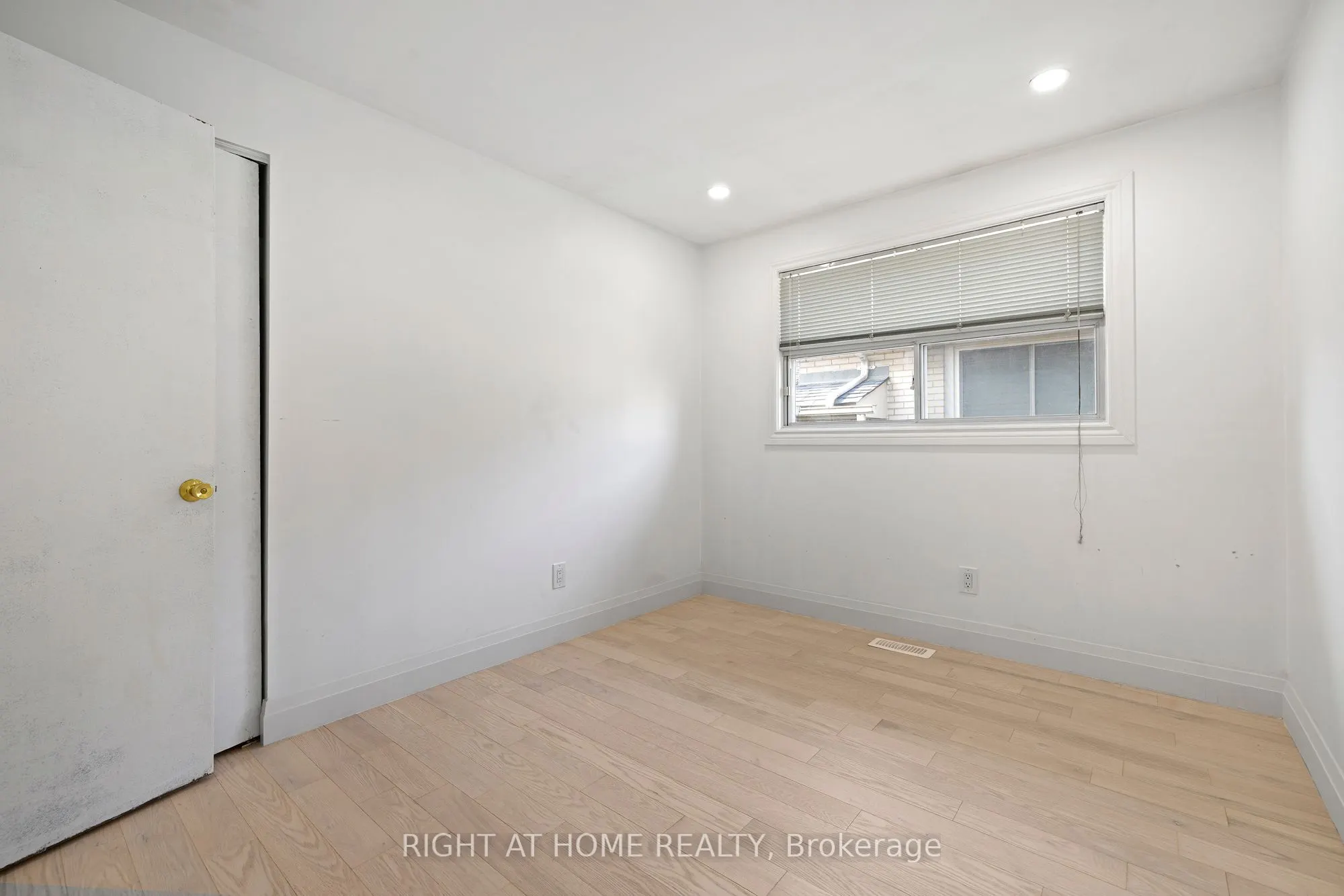 1147 Saturnia Crescent