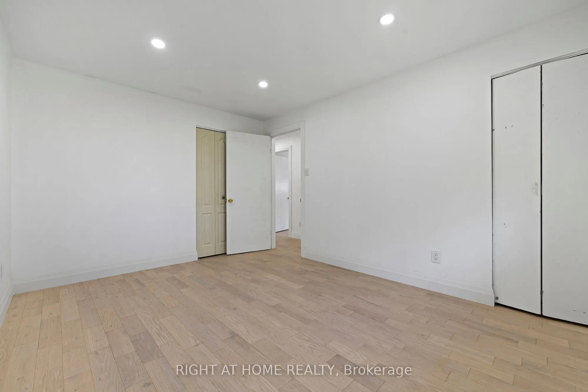 1147 Saturnia Crescent