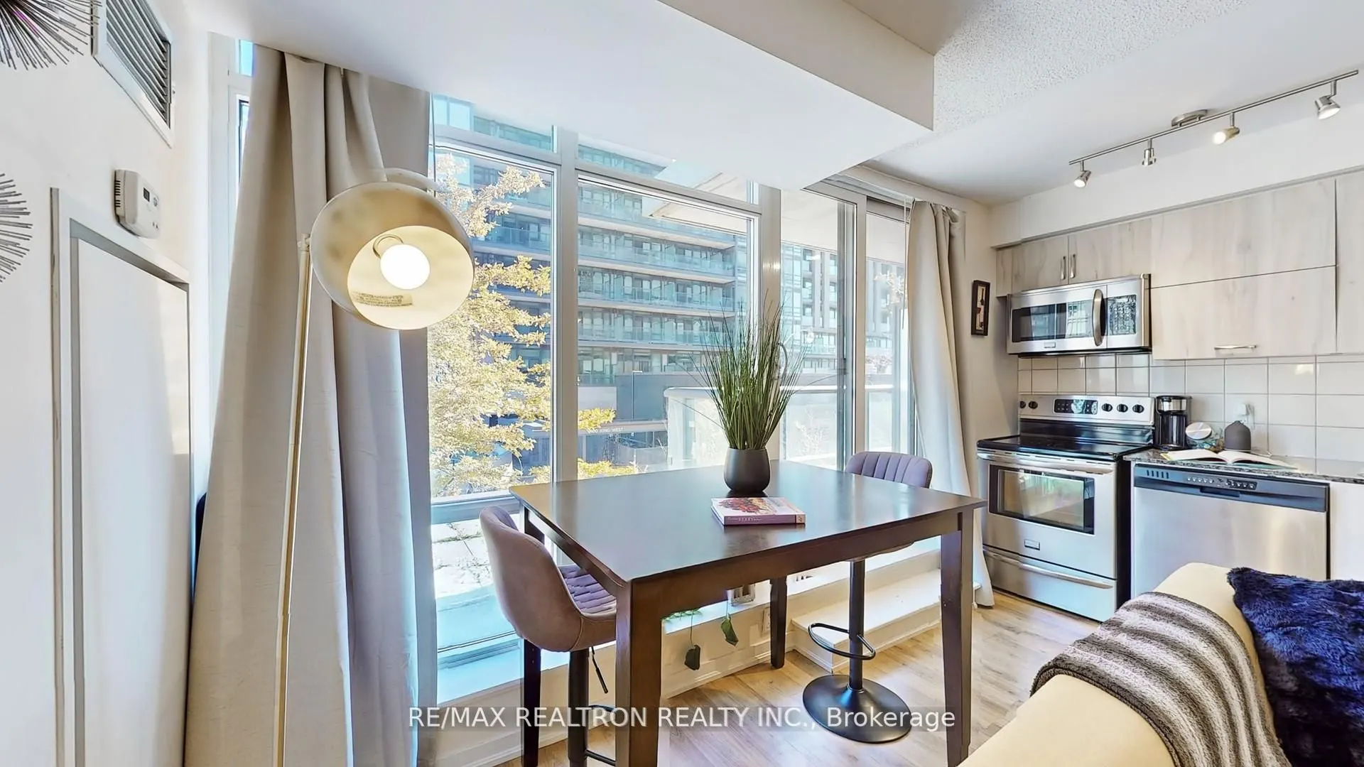 20 Joe Shuster Way ##202