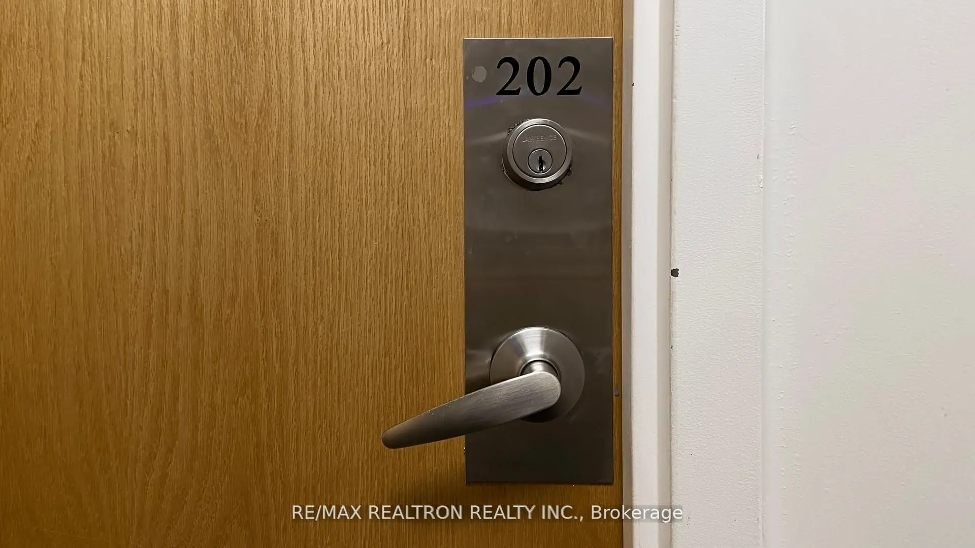 20 Joe Shuster Way ##202