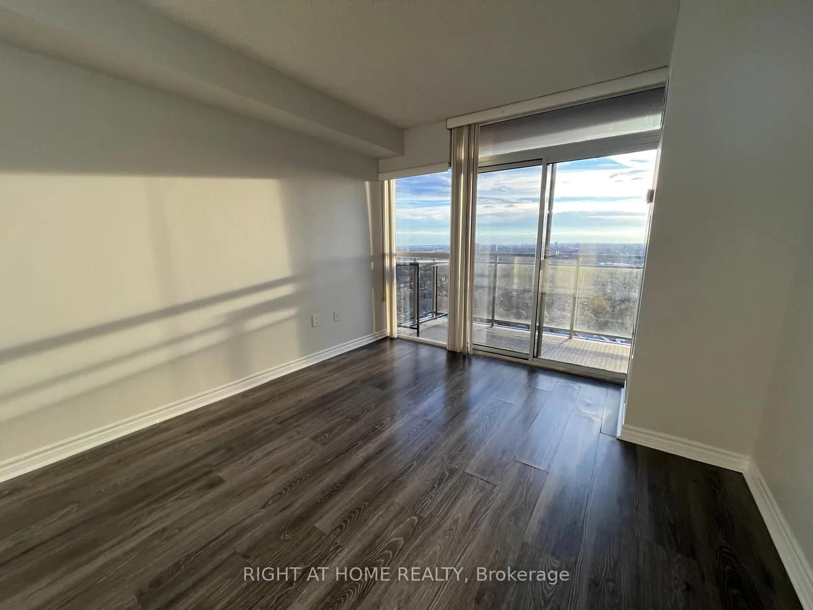 55 Strathaven Drive #1808