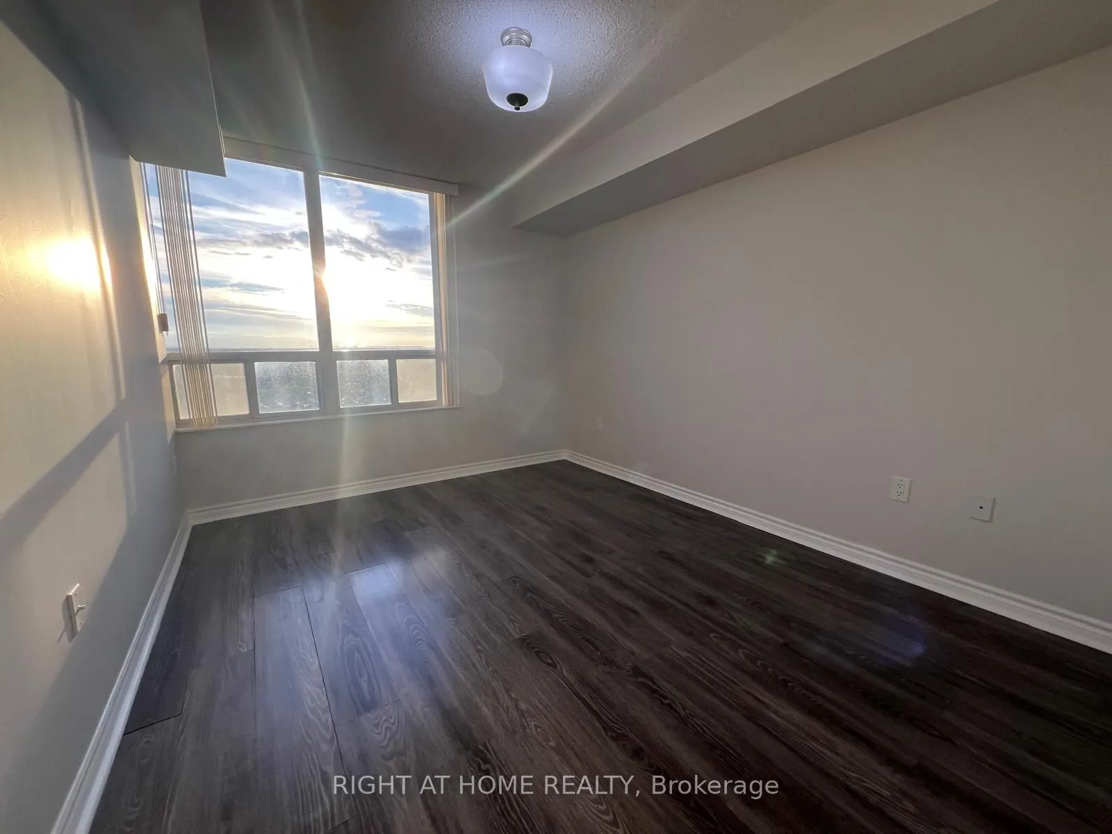 55 Strathaven Drive #1808