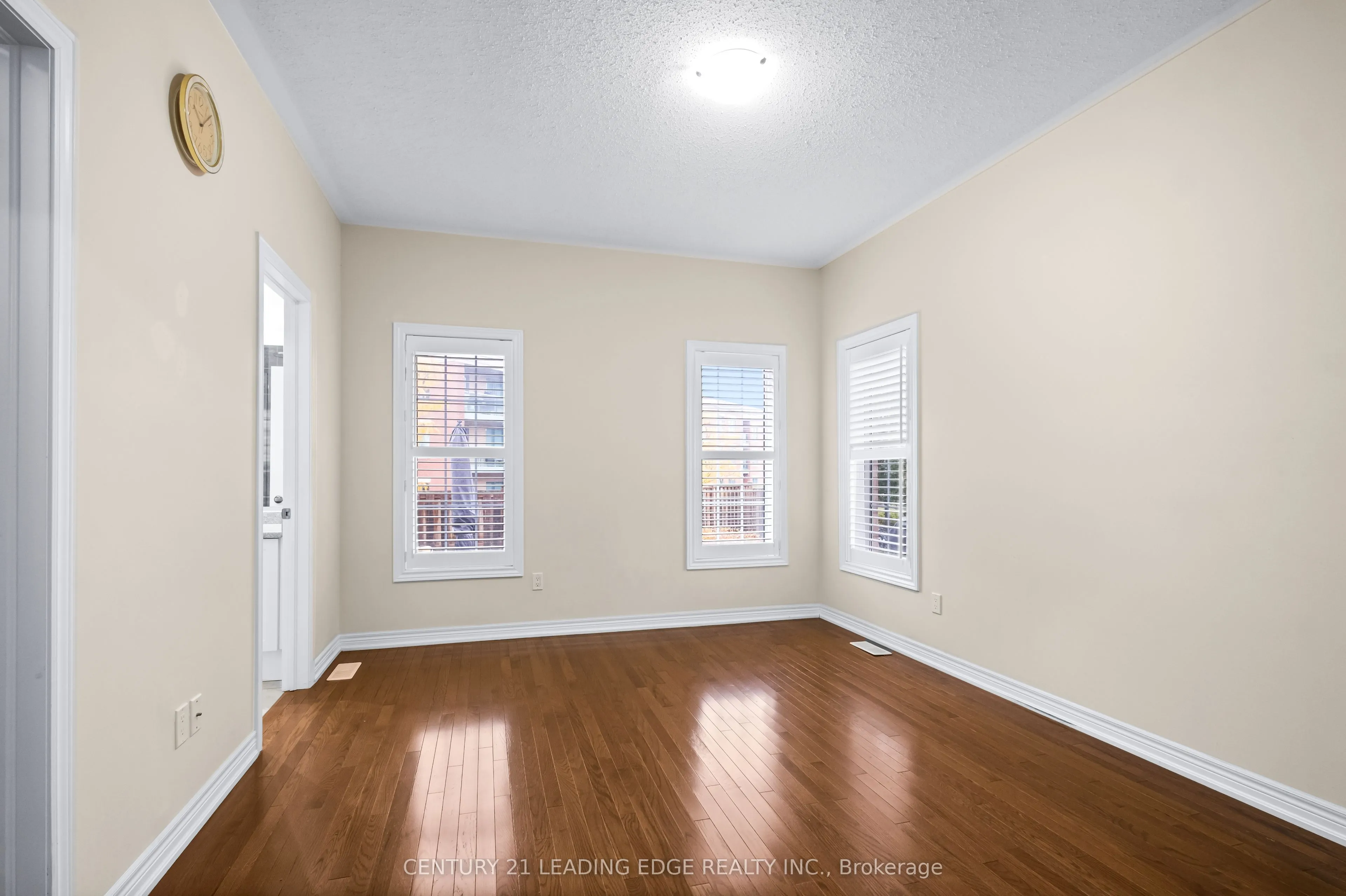 35 Lobelia Street #4