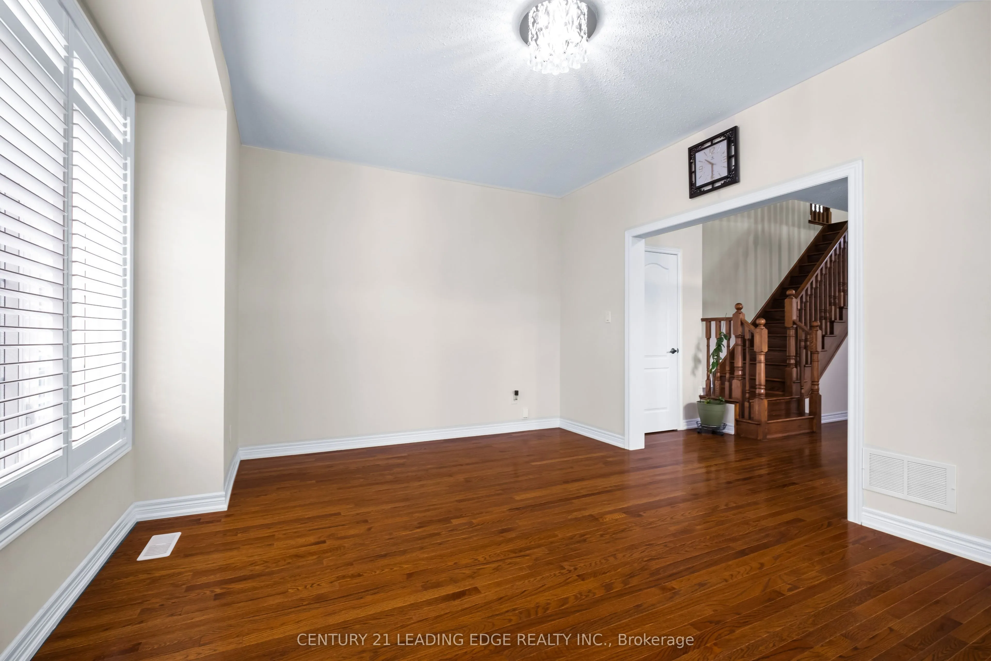 35 Lobelia Street #4