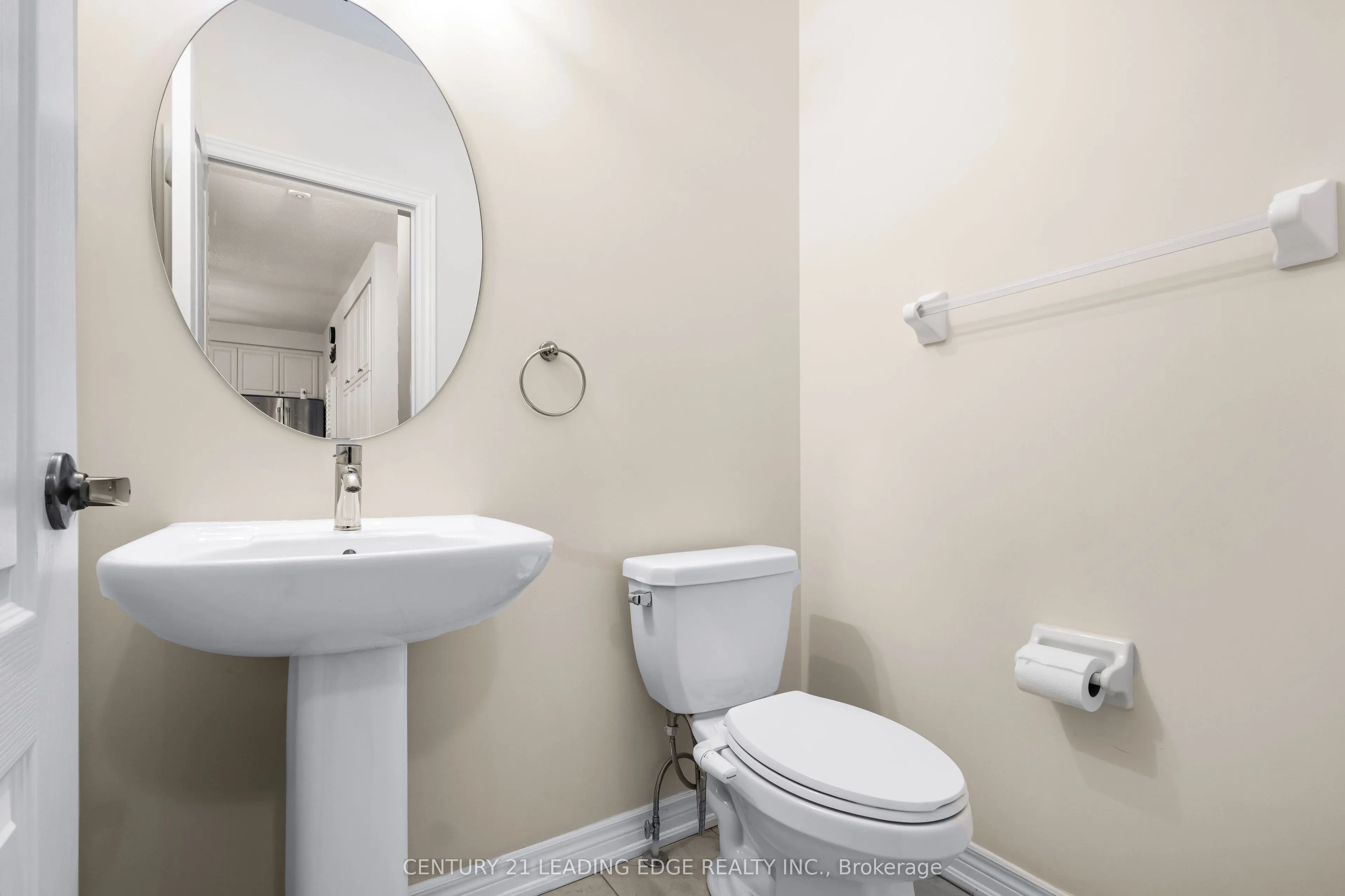 35 Lobelia Street #4