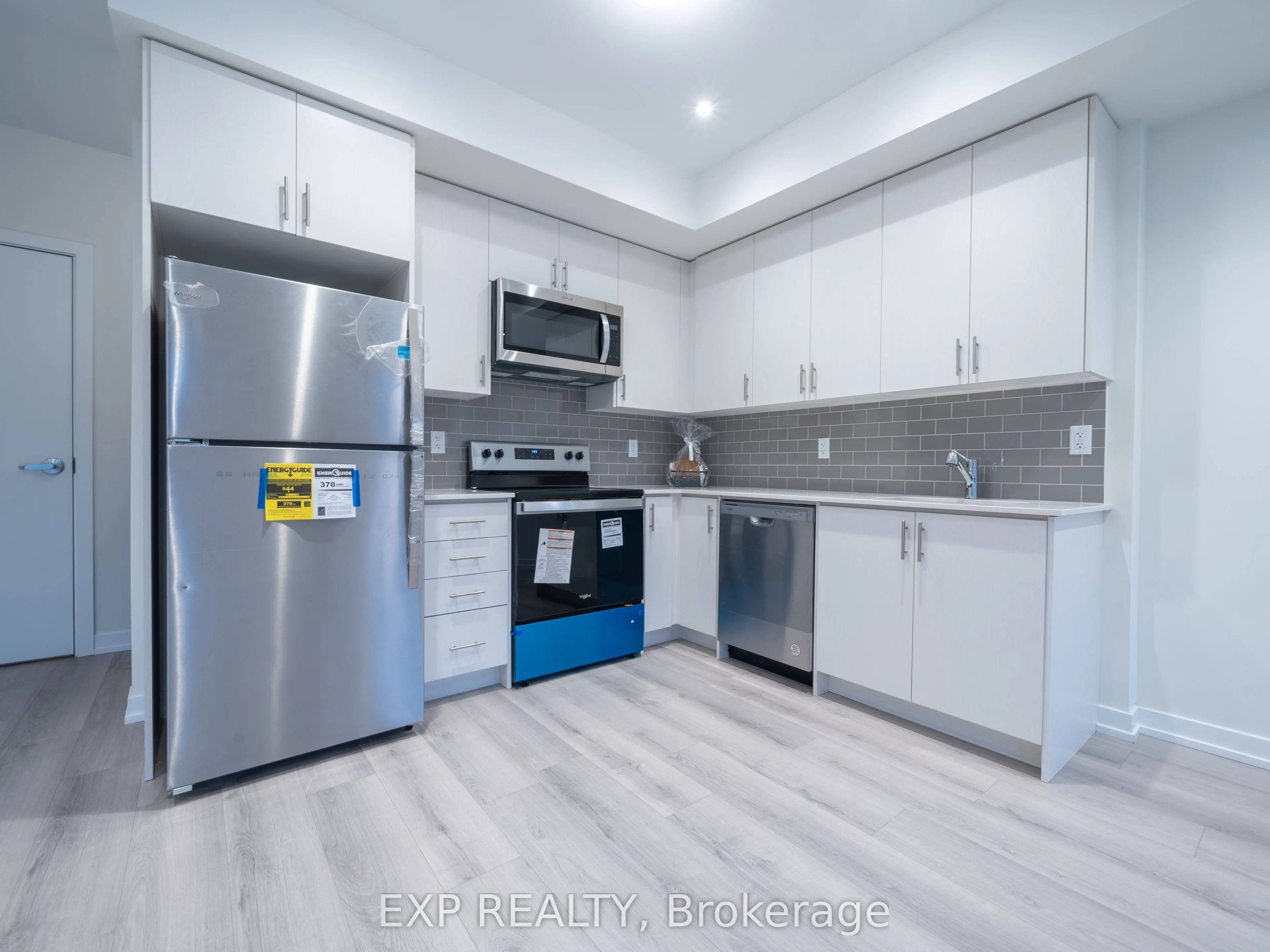 3566 Colonial Drive #19