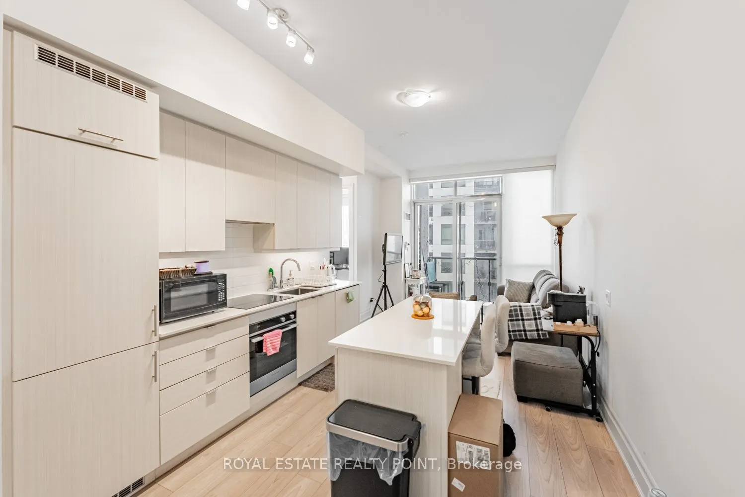 36 Elm Drive W #3702