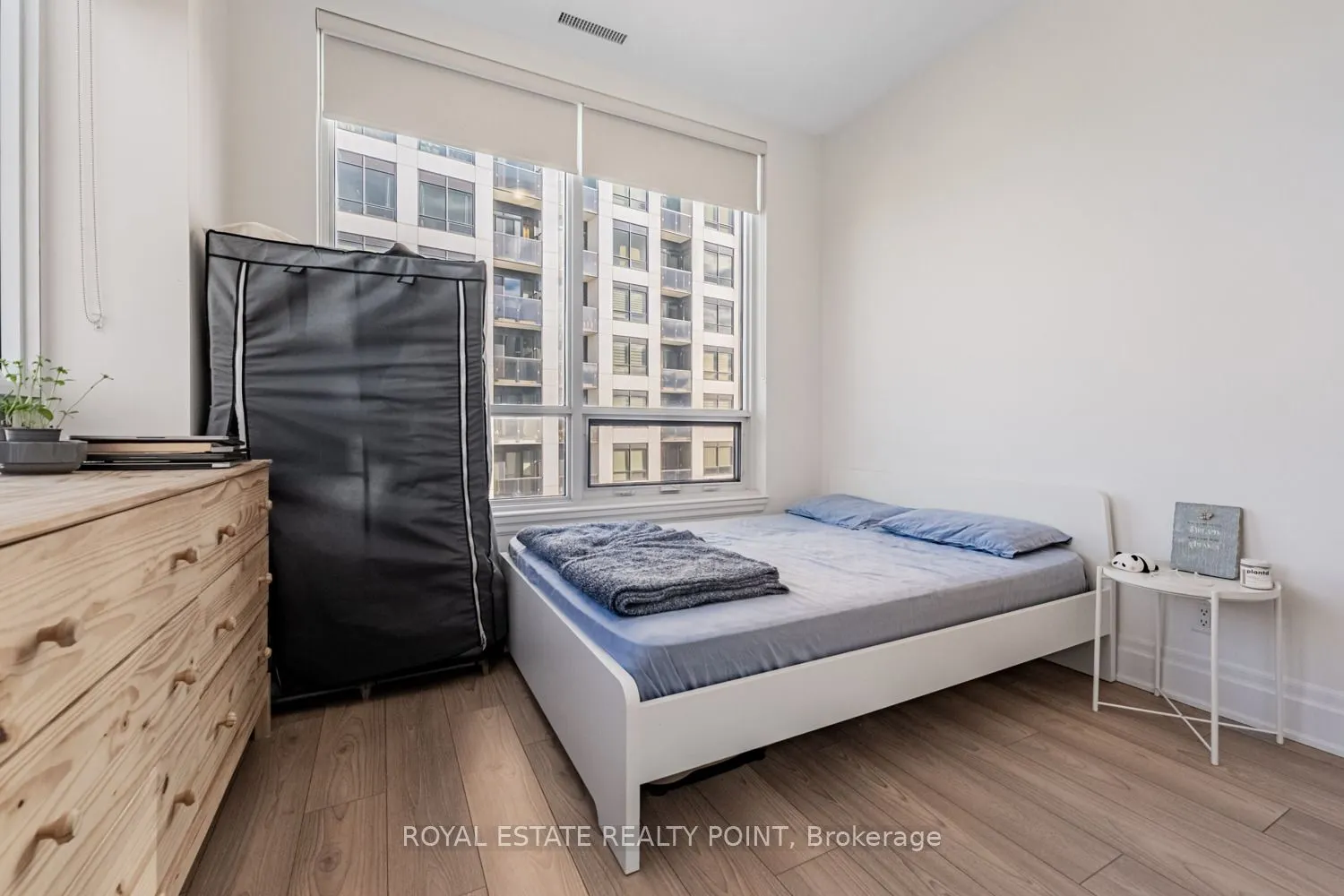 36 Elm Drive W #3702