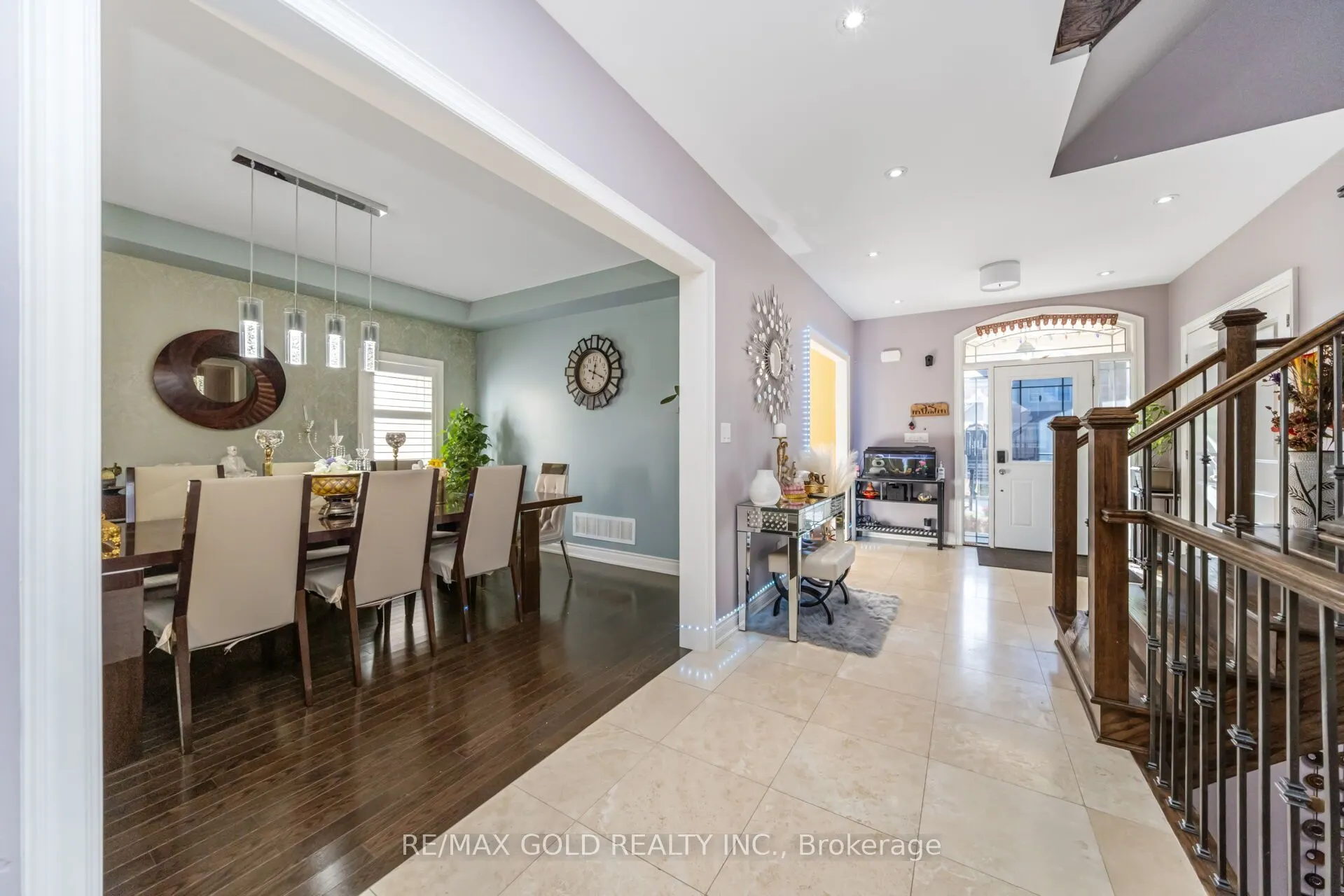 6 ayrshire Court