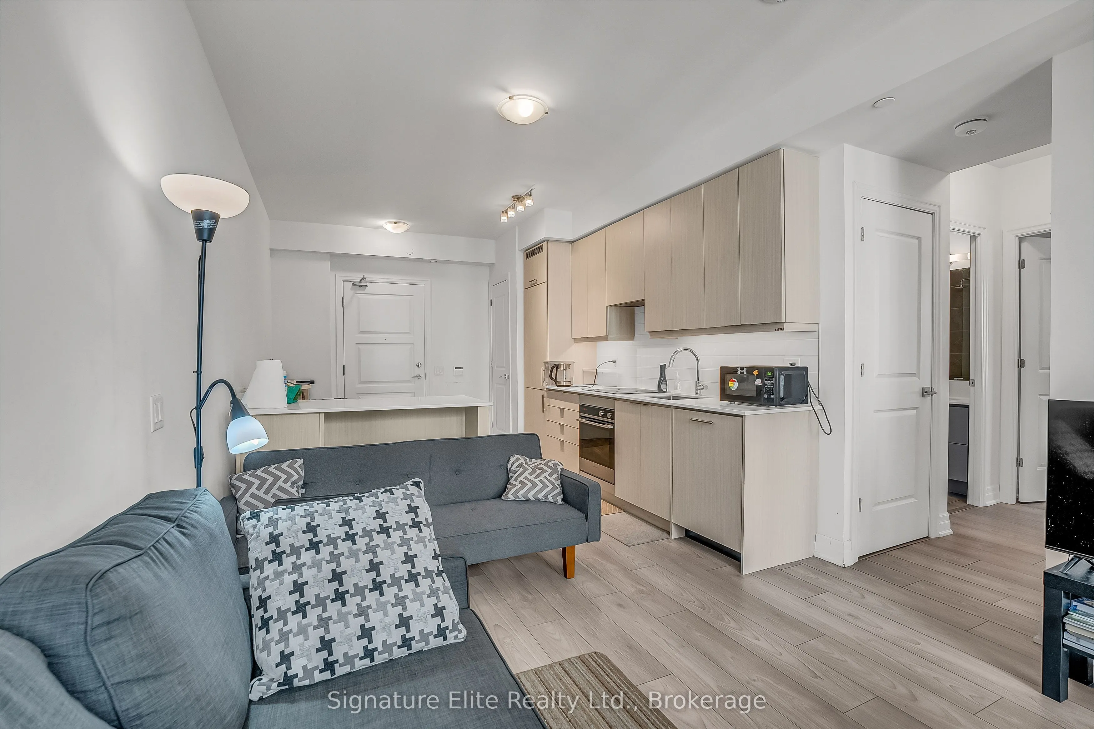 36 Elm Drive #3402
