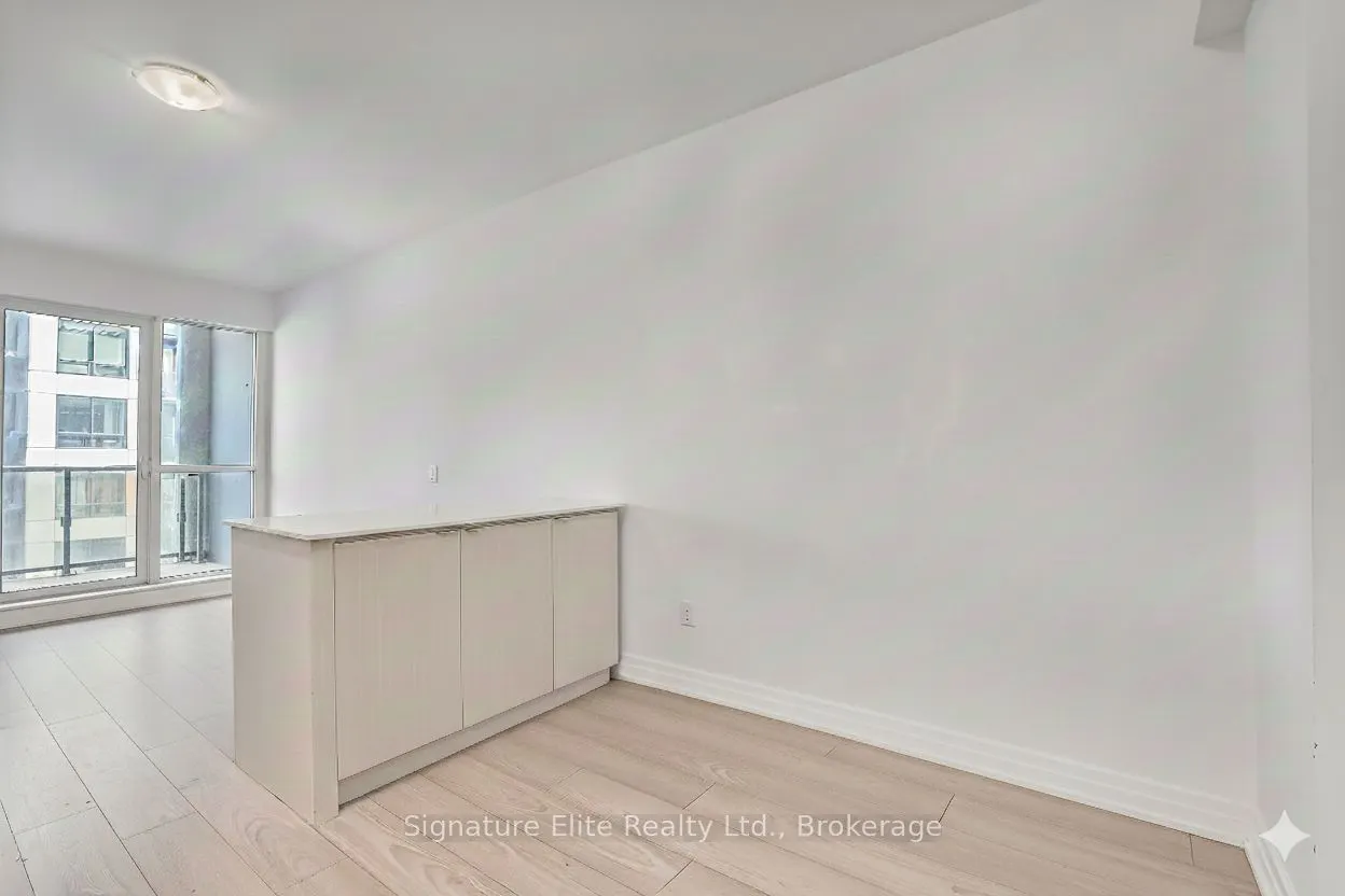36 Elm Drive #3402