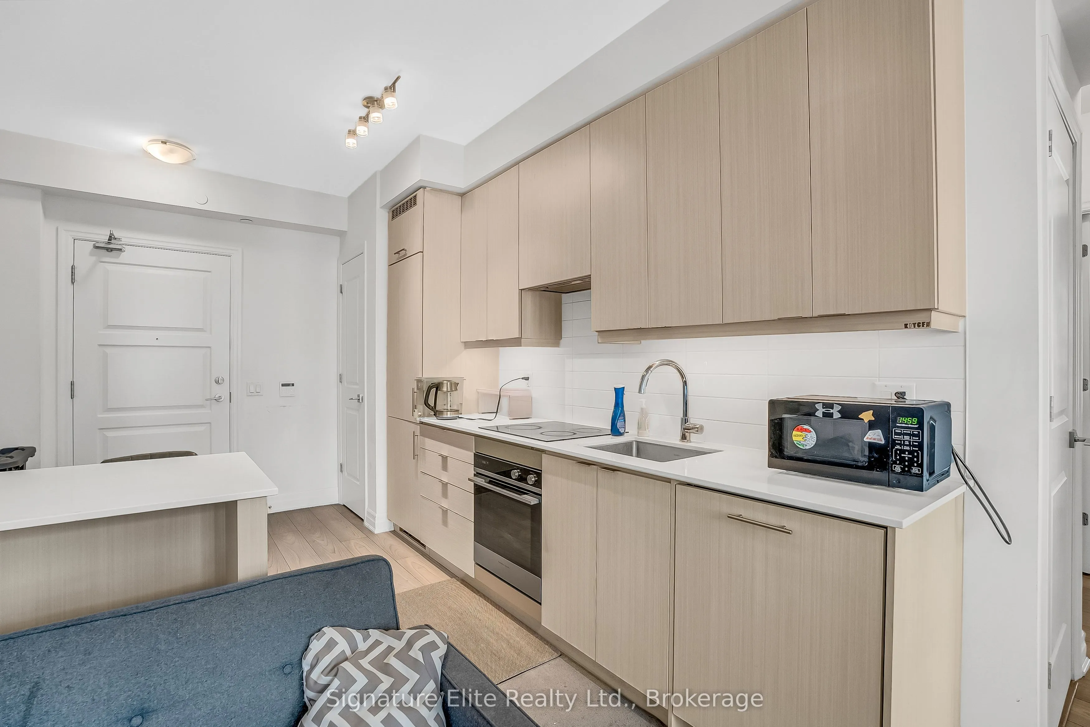 36 Elm Drive #3402