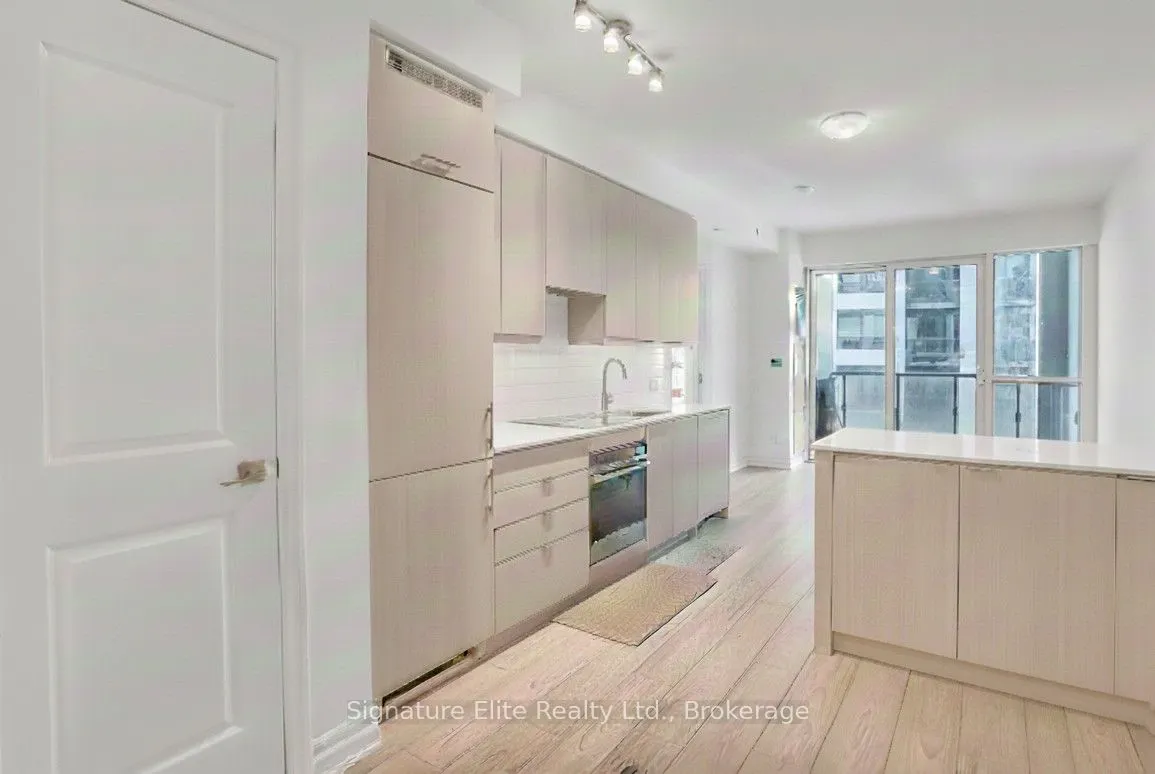 36 Elm Drive #3402