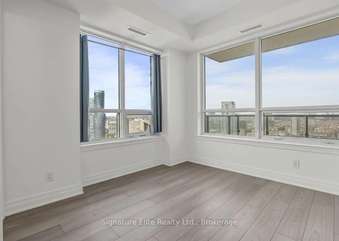 36 Elm Drive #3402