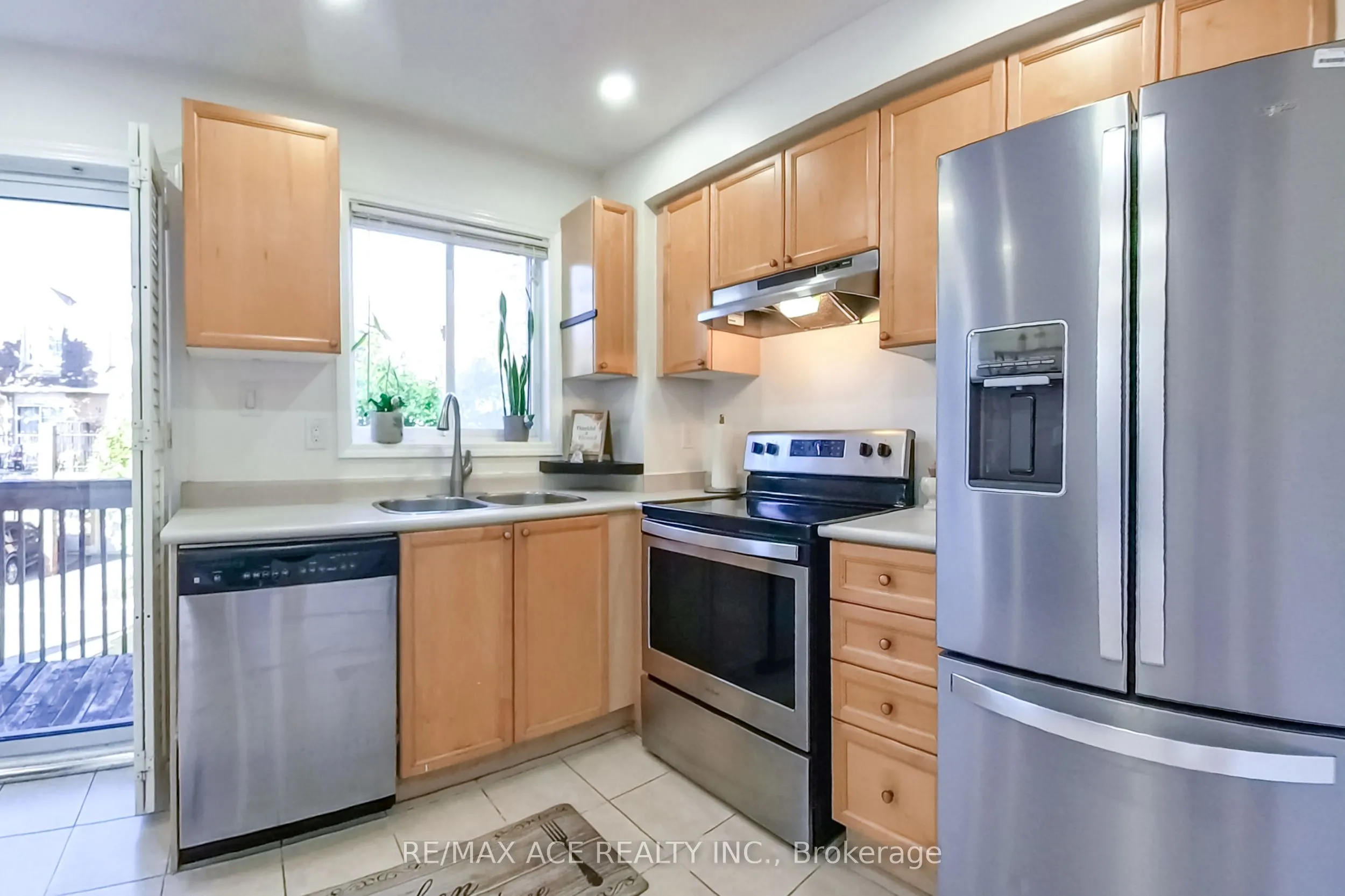 1525 South Parade Court #22