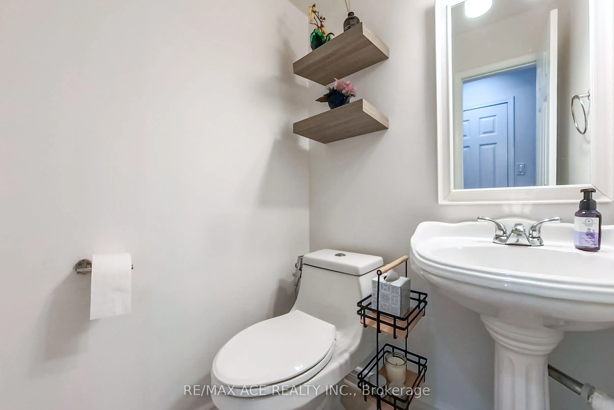 1525 South Parade Court #22