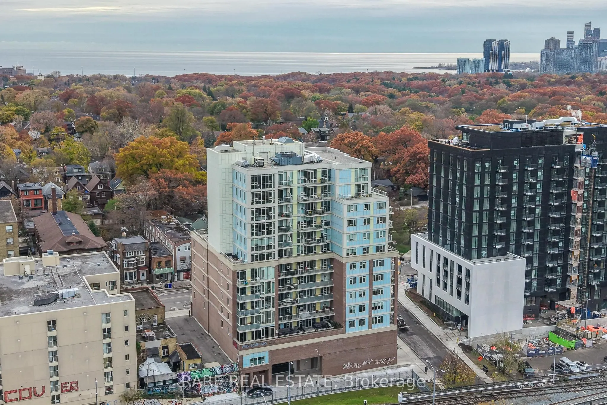 1638 Bloor Street W #607
