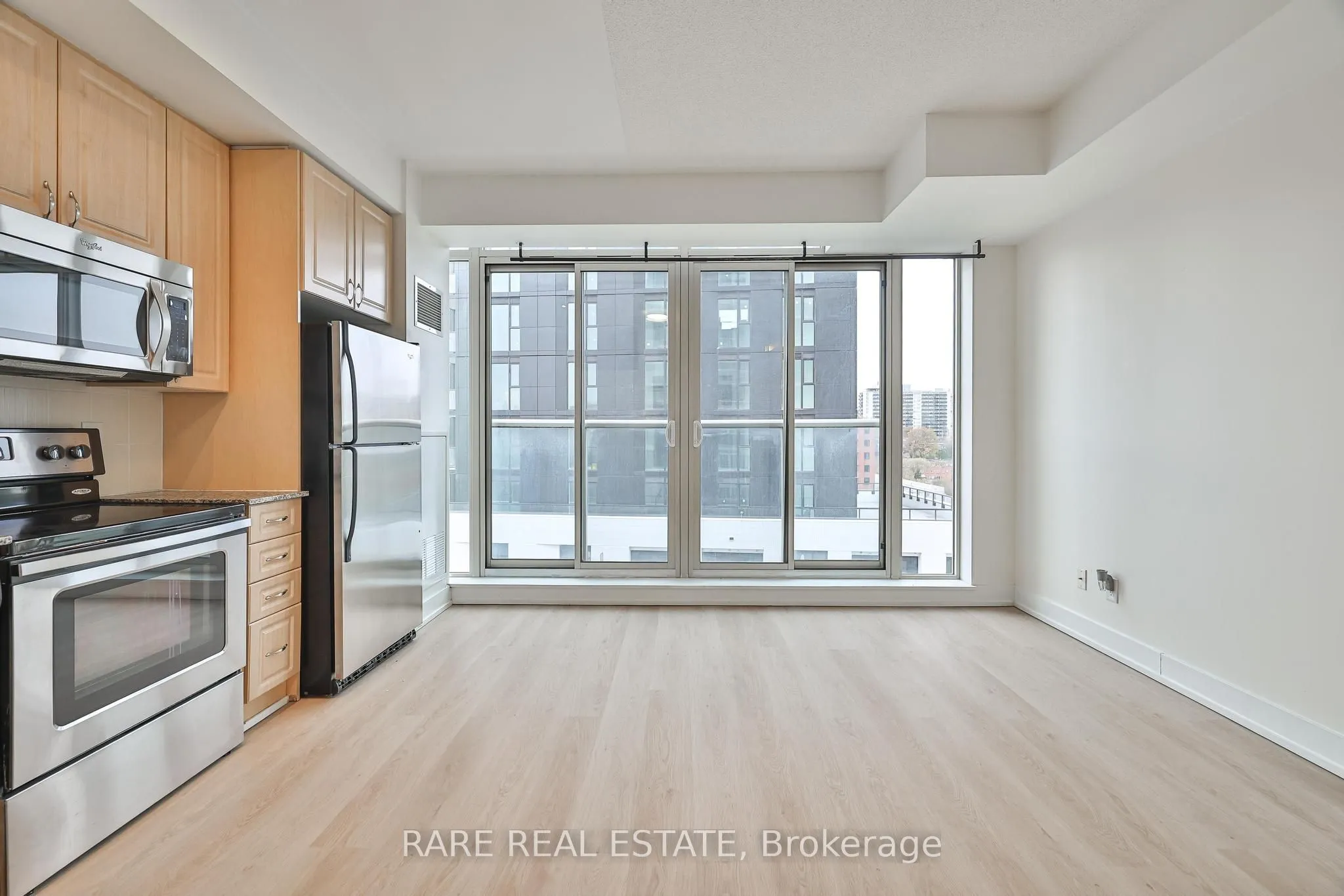 1638 Bloor Street W #607