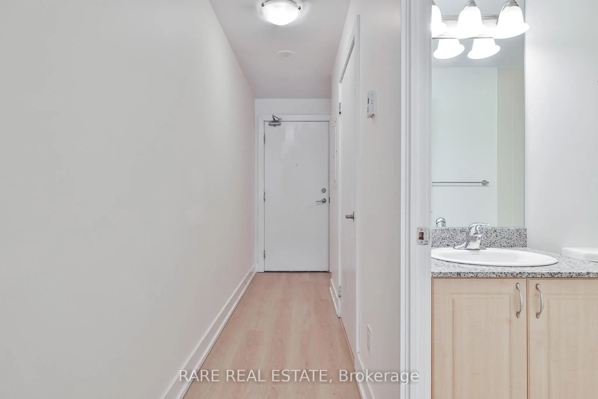 1638 Bloor Street W #607