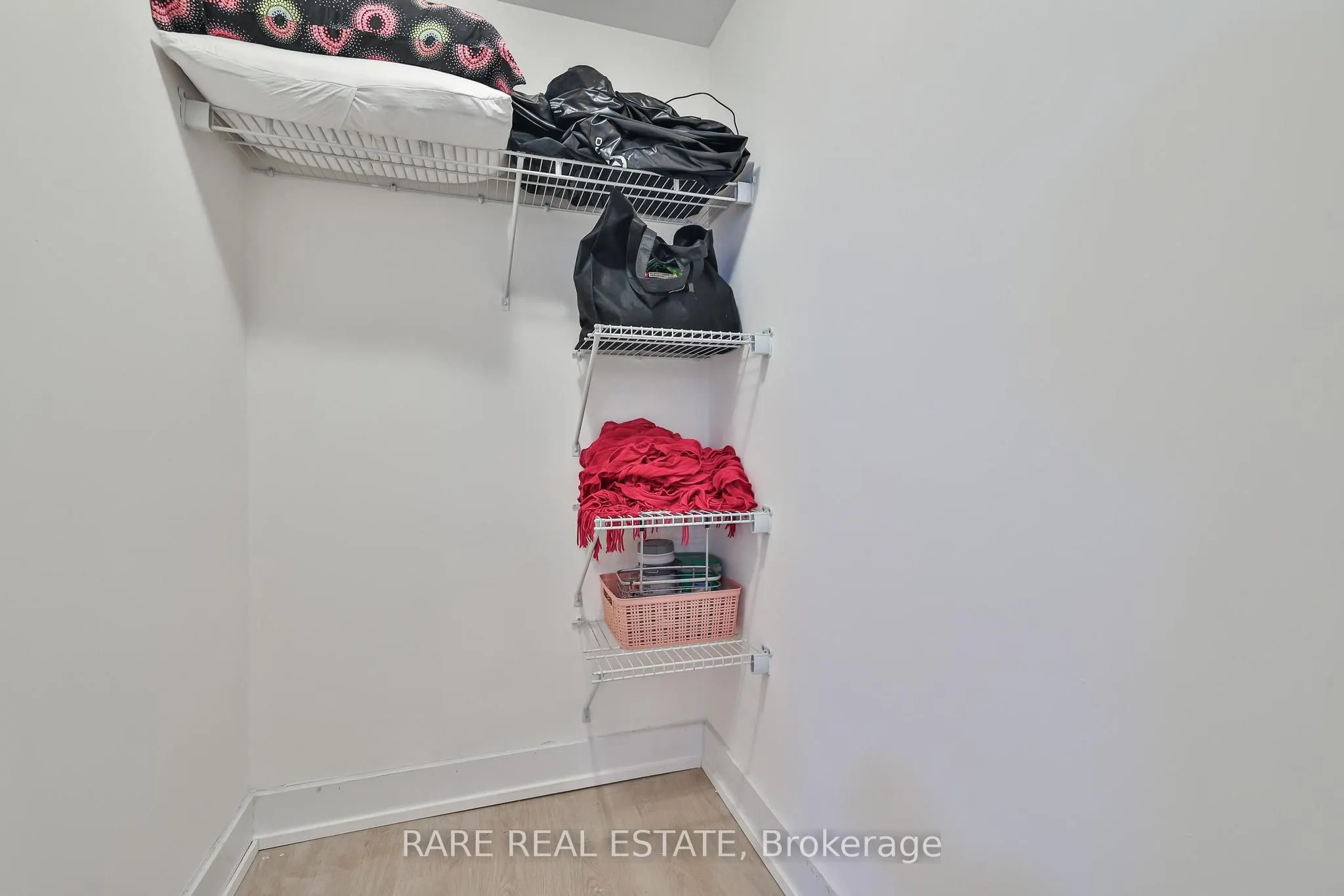 1638 Bloor Street W #607