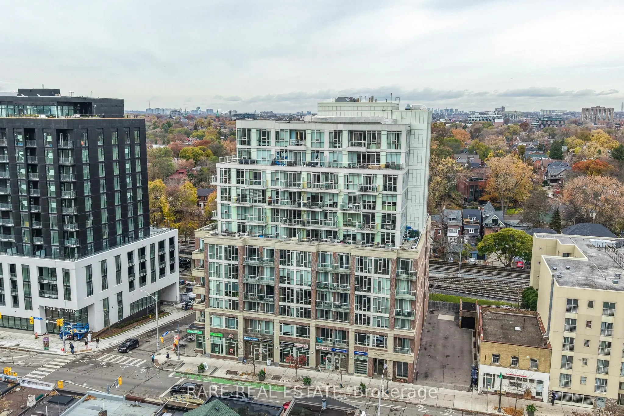 1638 Bloor Street W #607