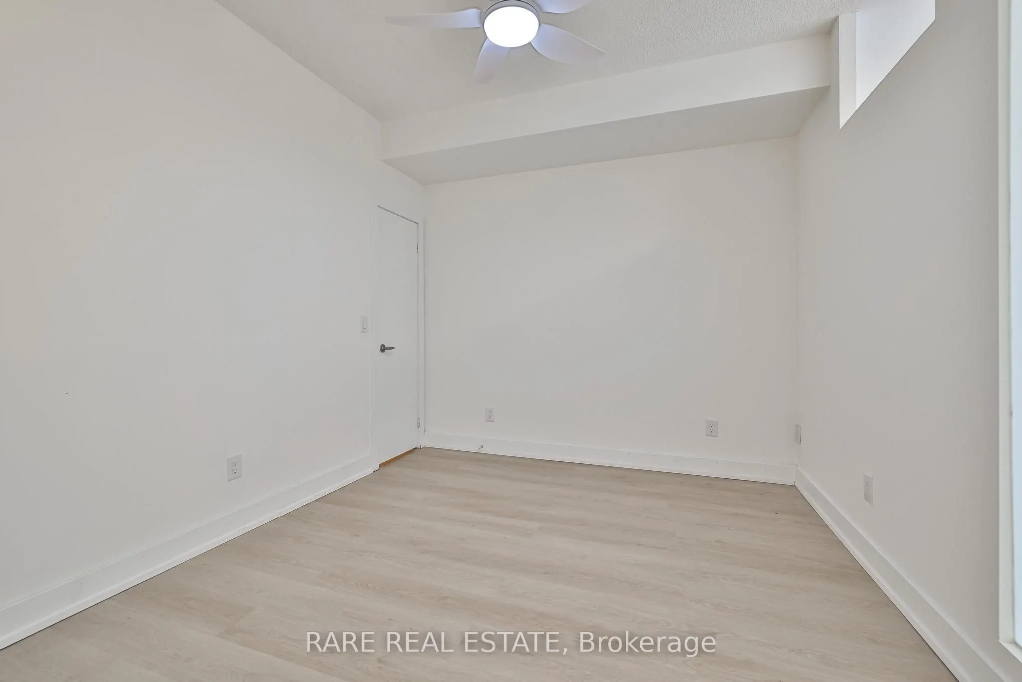 1638 Bloor Street W #607