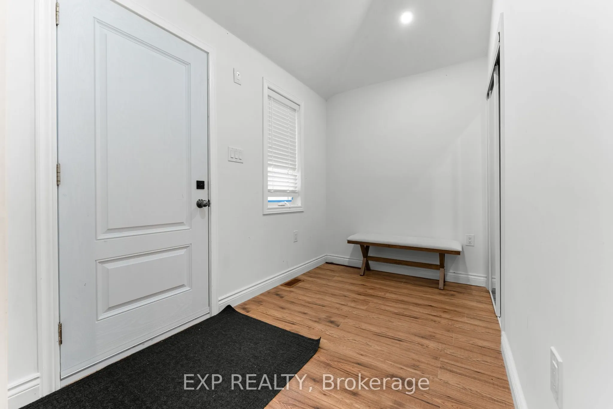 208 Glen Oak Drive