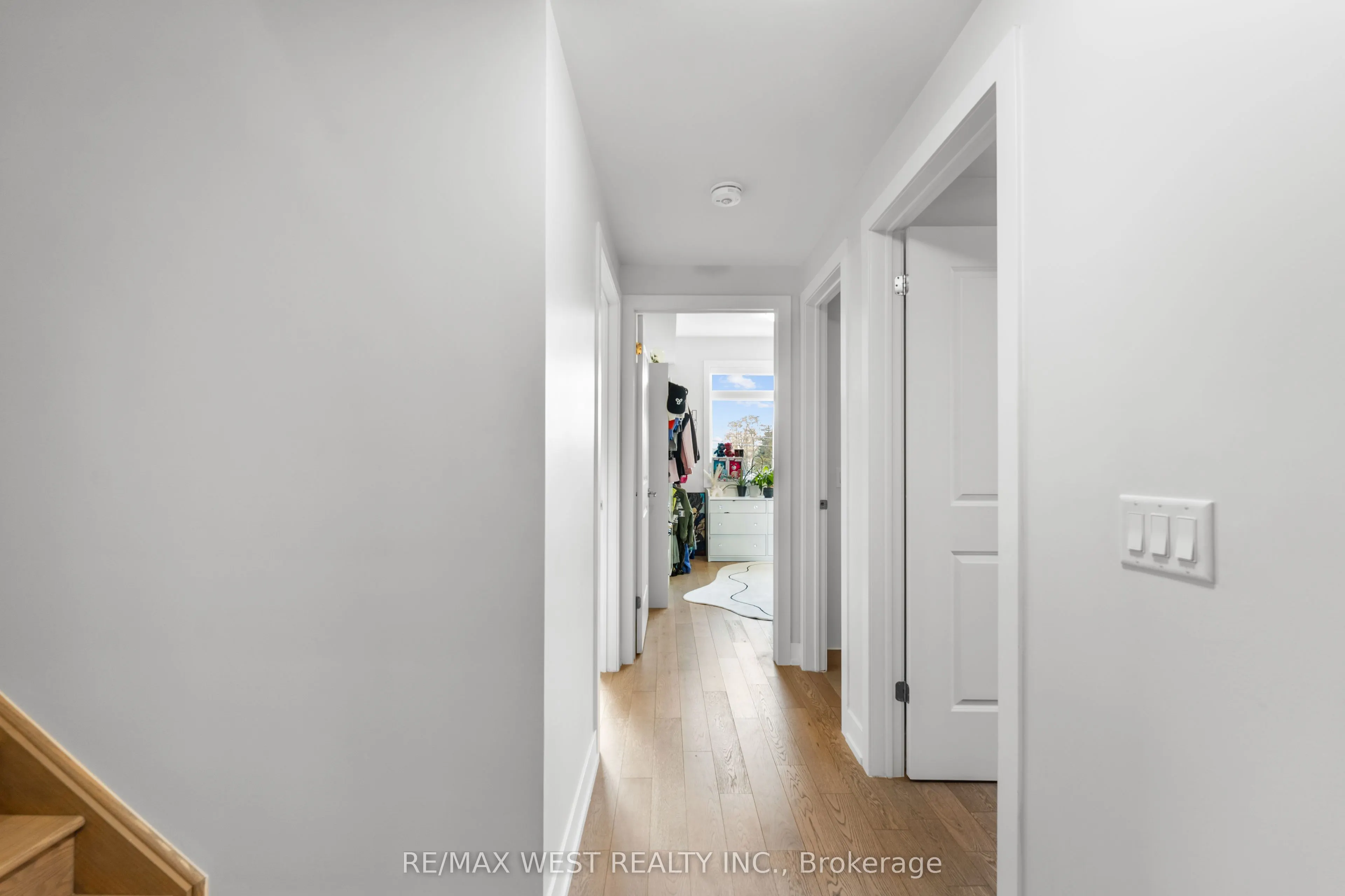 1062 Douglas McCurdy Common #25