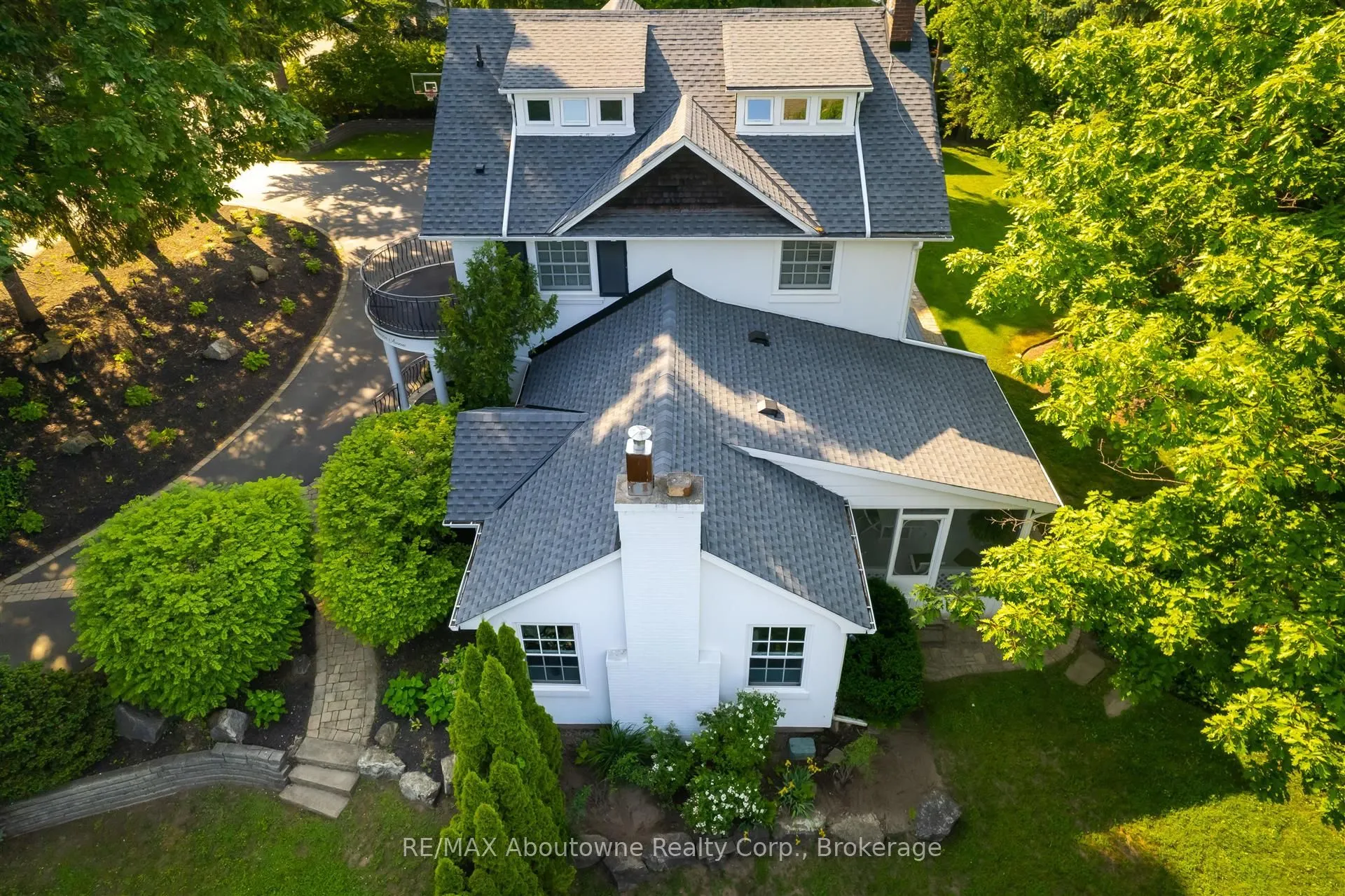 317 Gloucester Avenue