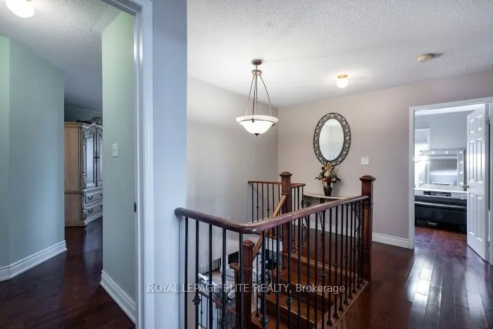 17 Chestermere Crescent