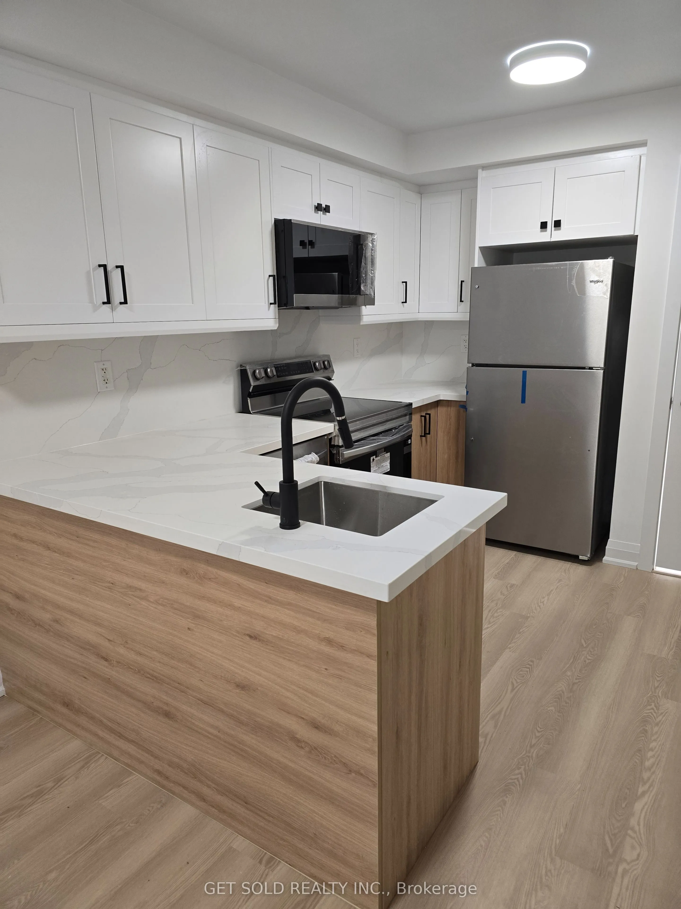 8 Drummond Street #421