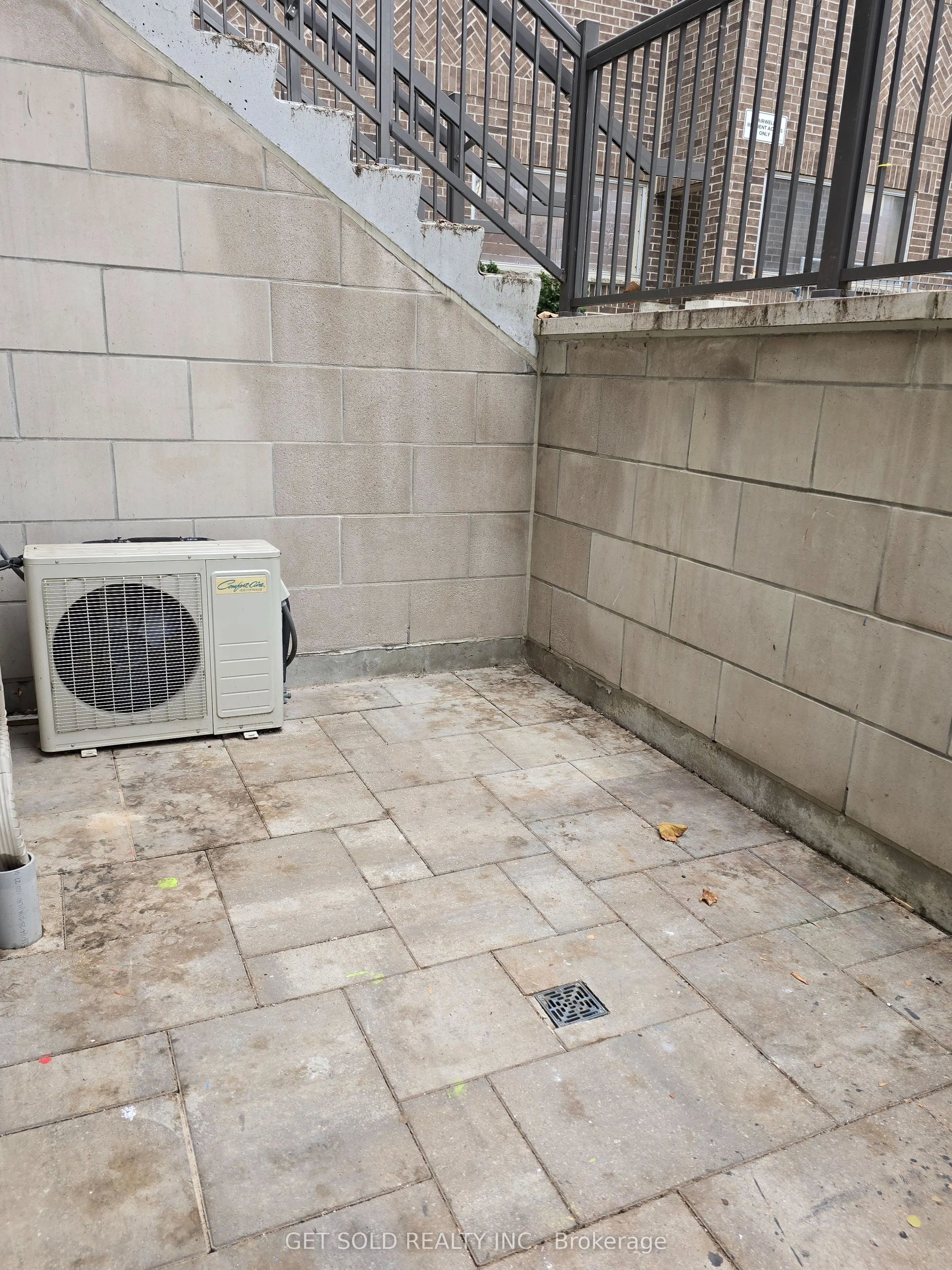 8 Drummond Street #421