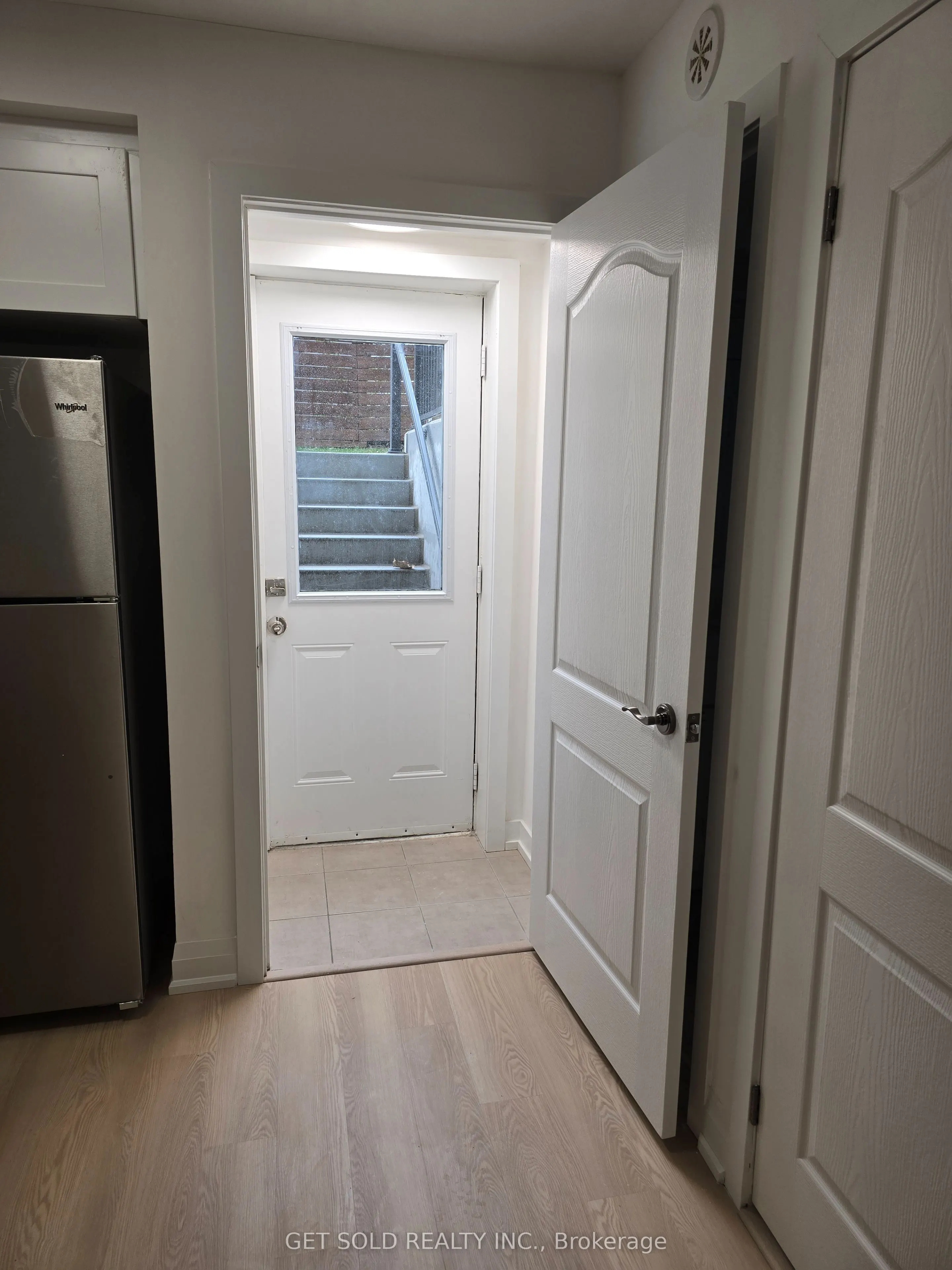 8 Drummond Street #421