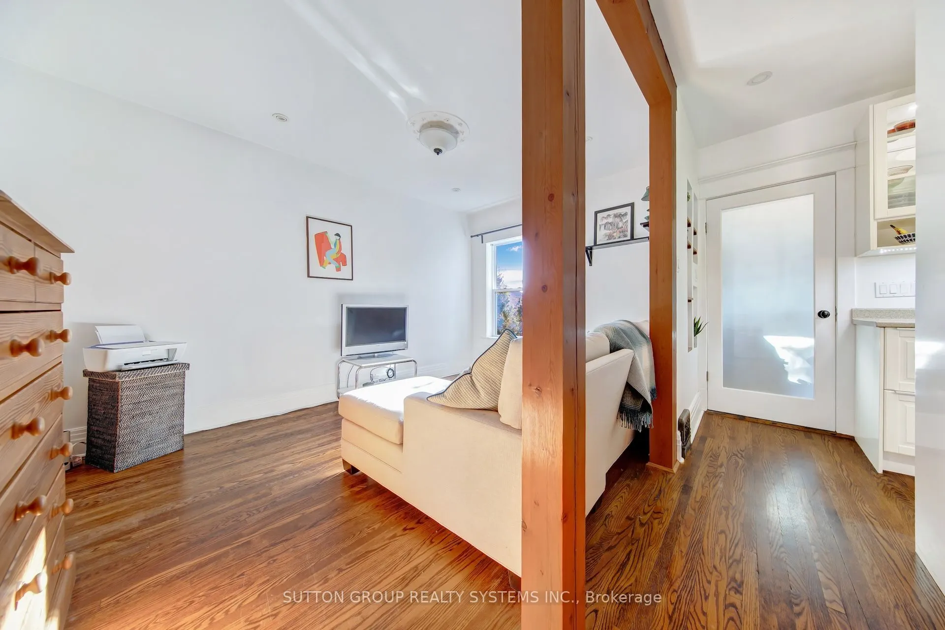 13 Evelyn Crescent
