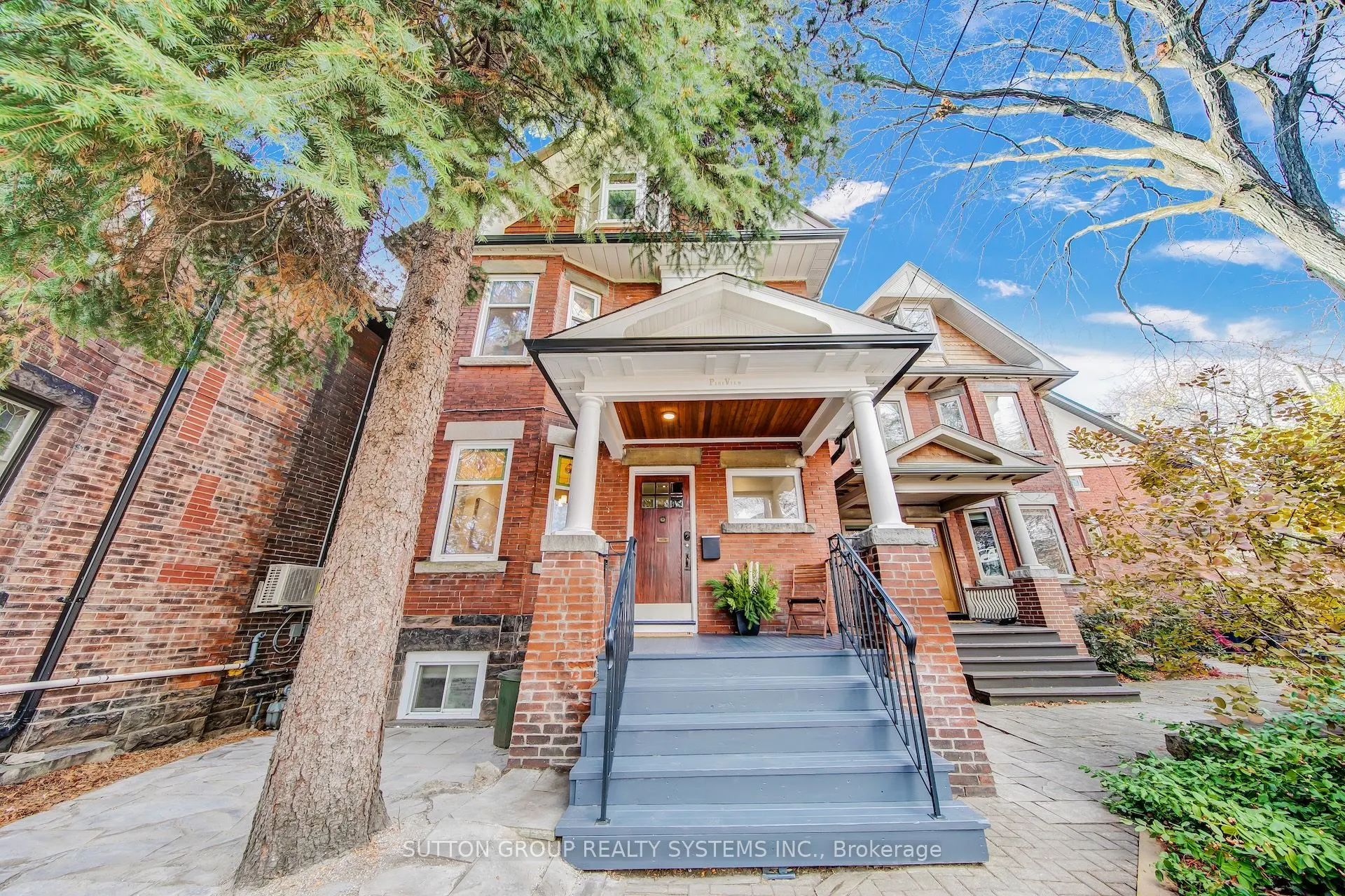 13 Evelyn Crescent