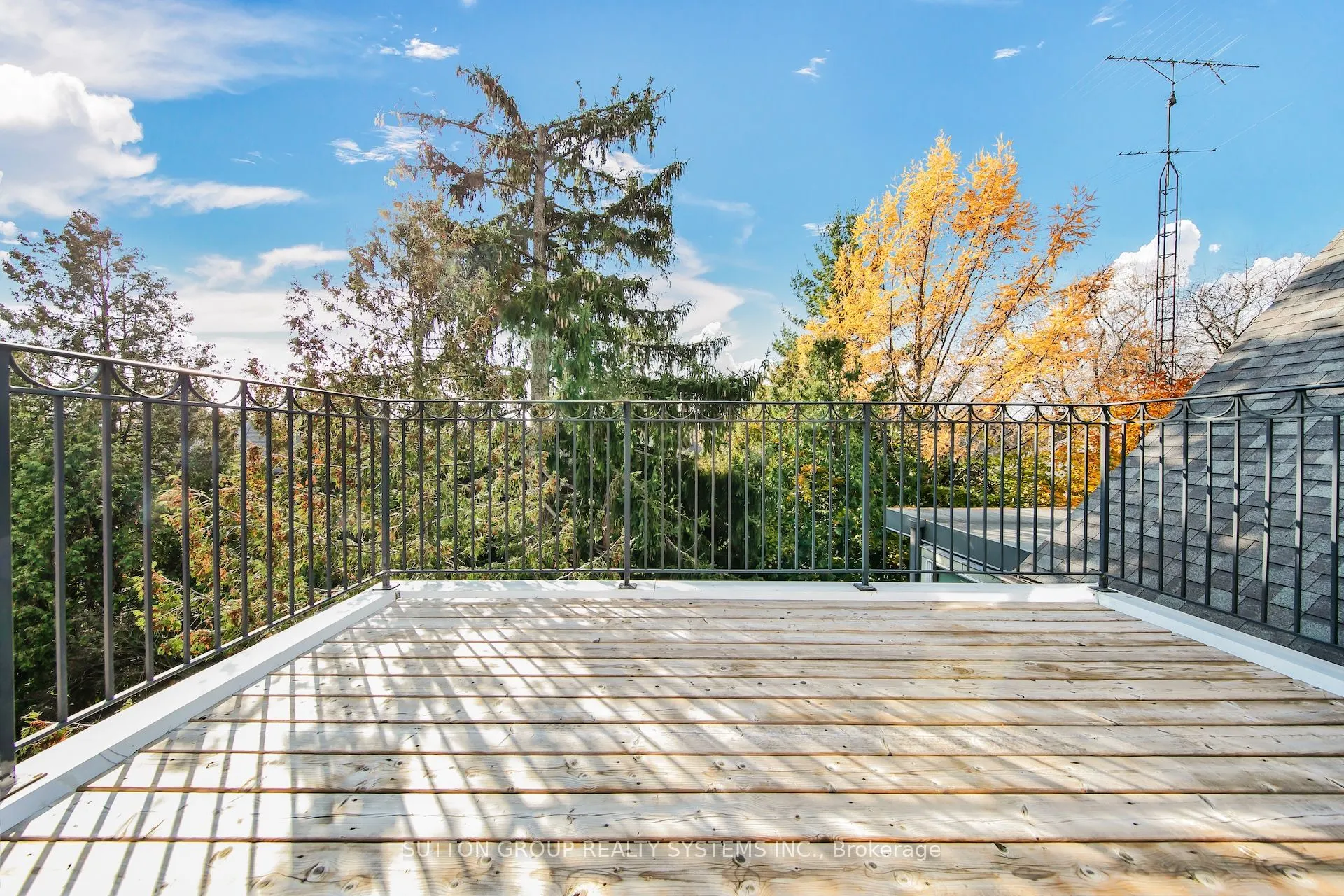 13 Evelyn Crescent