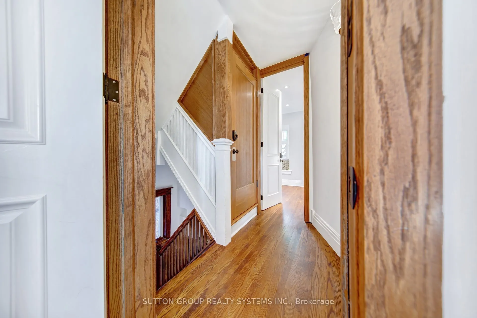 13 Evelyn Crescent
